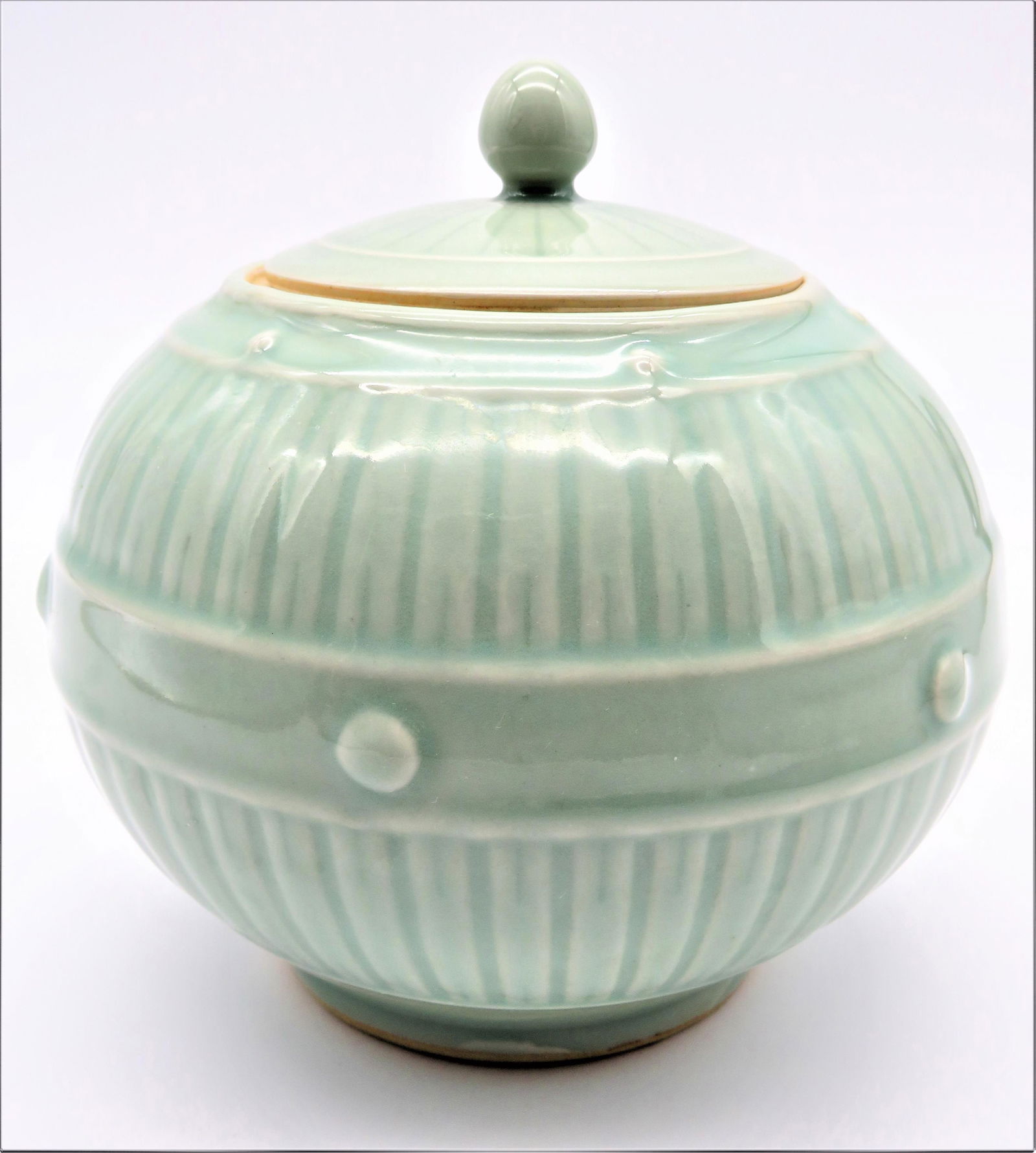 Korean Celadon Covered Round Jar (1 of 5)