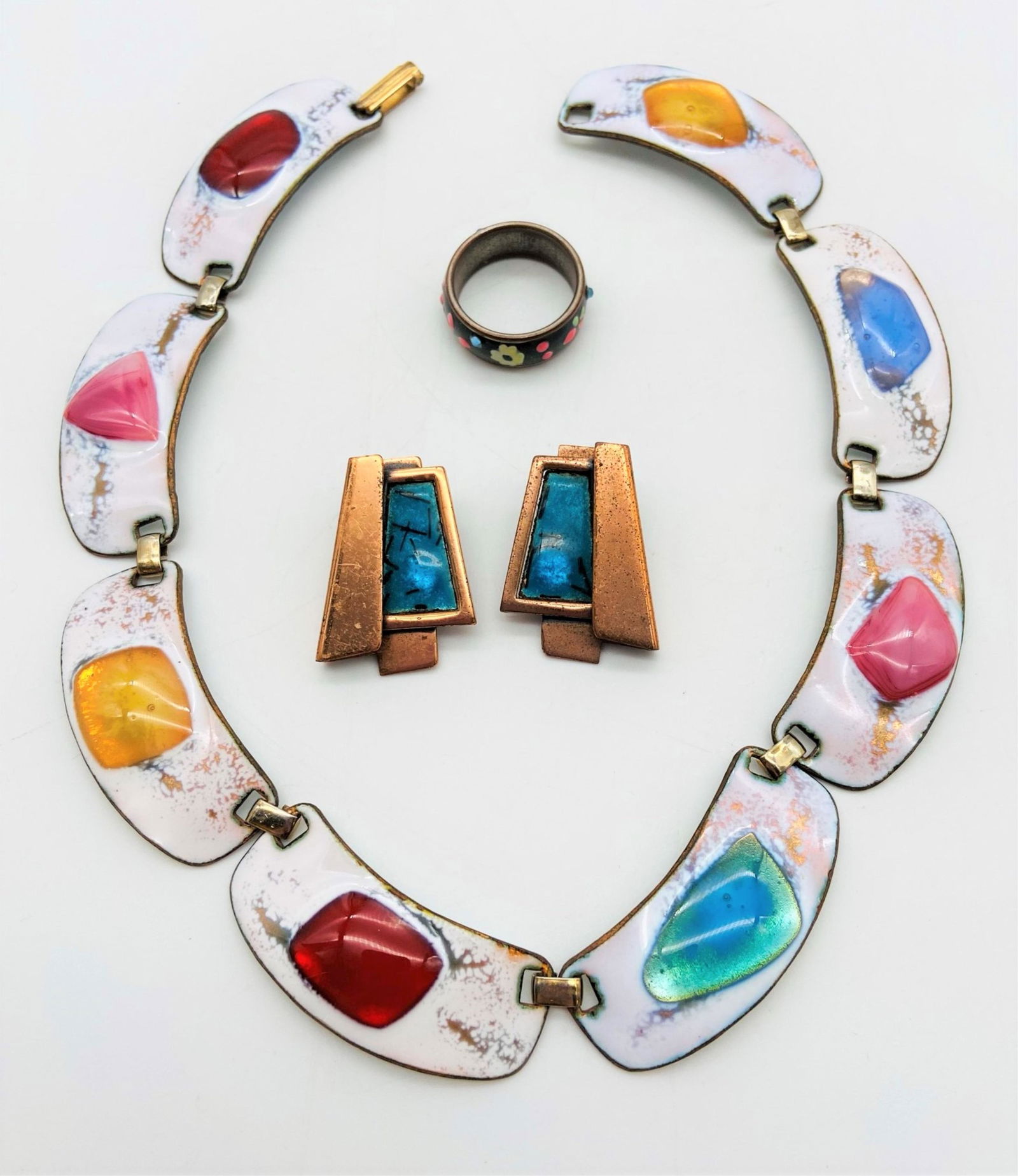 Lot Vintage Enameled Jewelry (1 of 4)