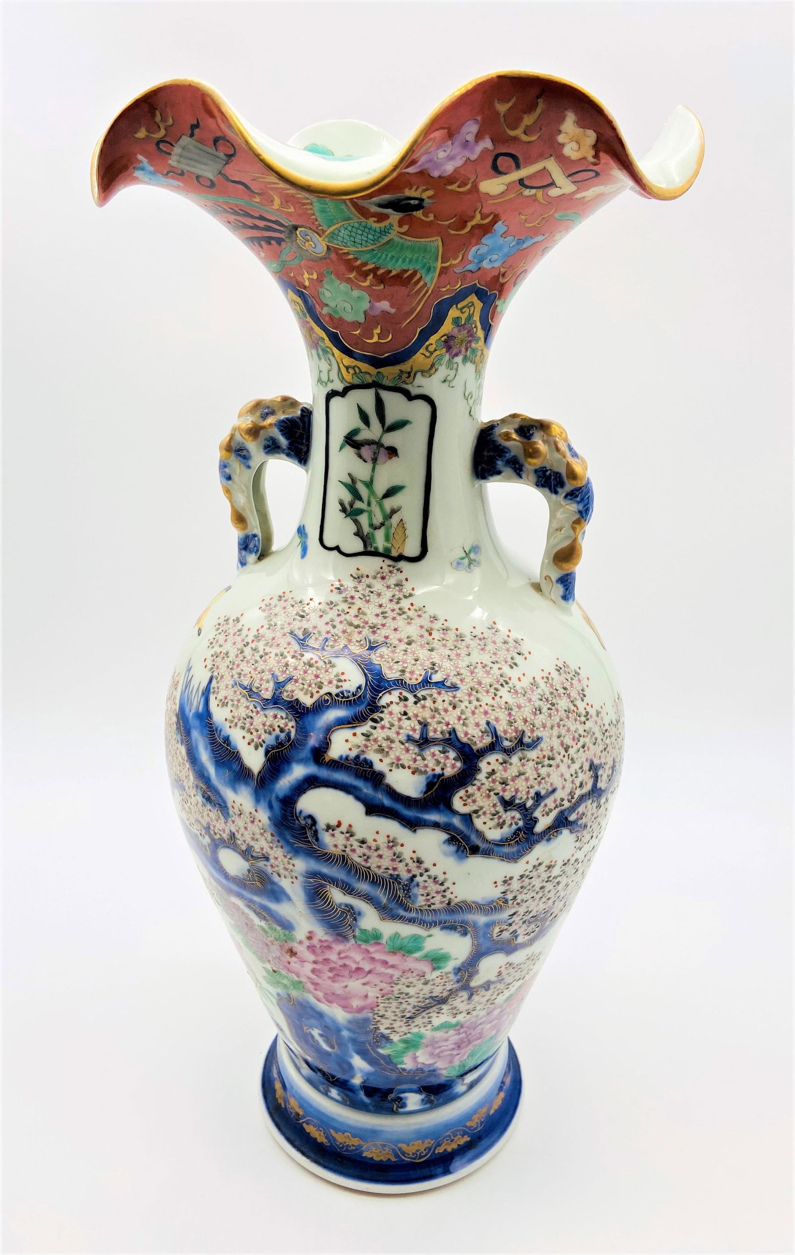 Tall Vintage Japanese Imari Handled Vase (1 of 10)