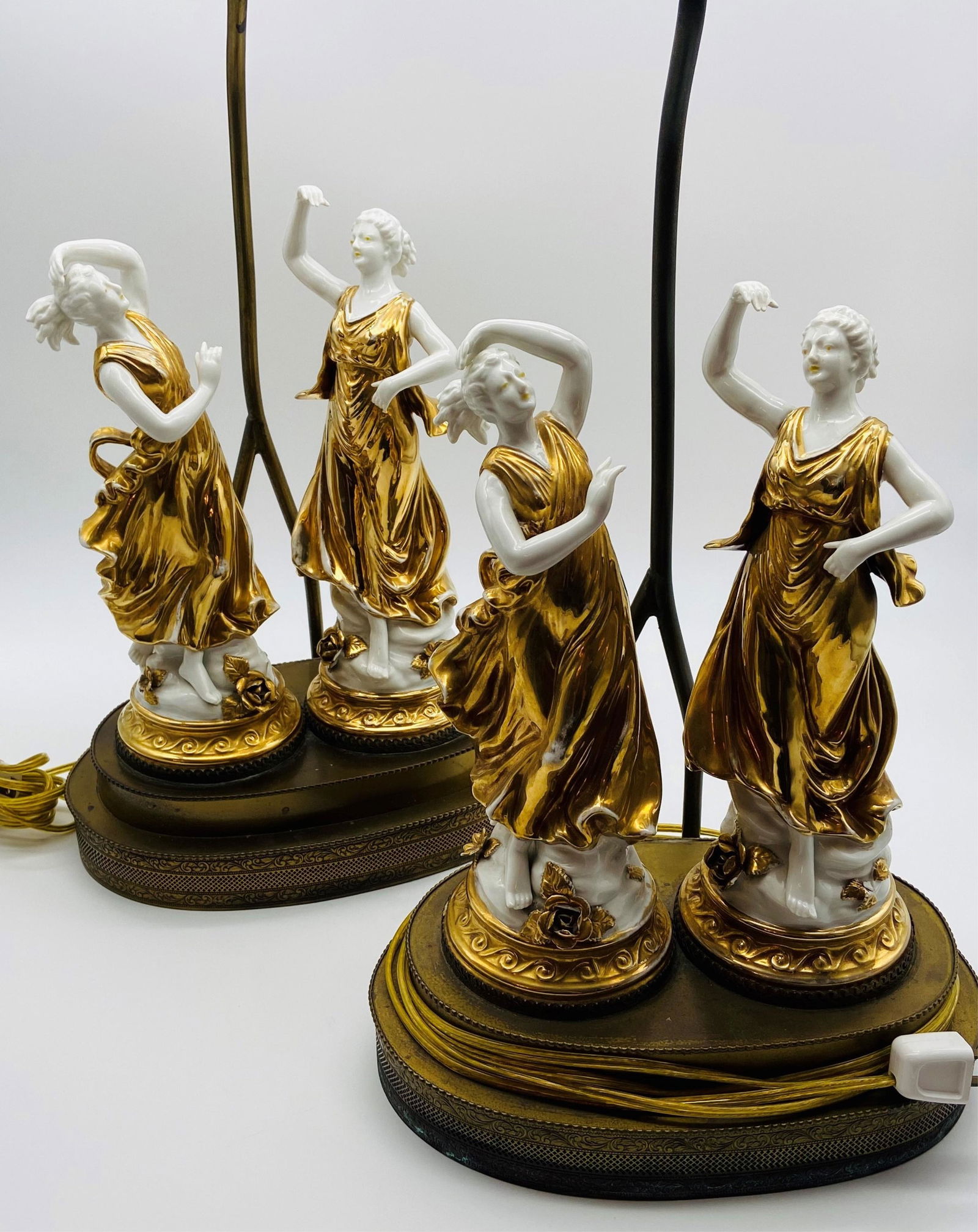 Pr Old Paris Gilt Porcelain Figural Lamps (1 of 8)