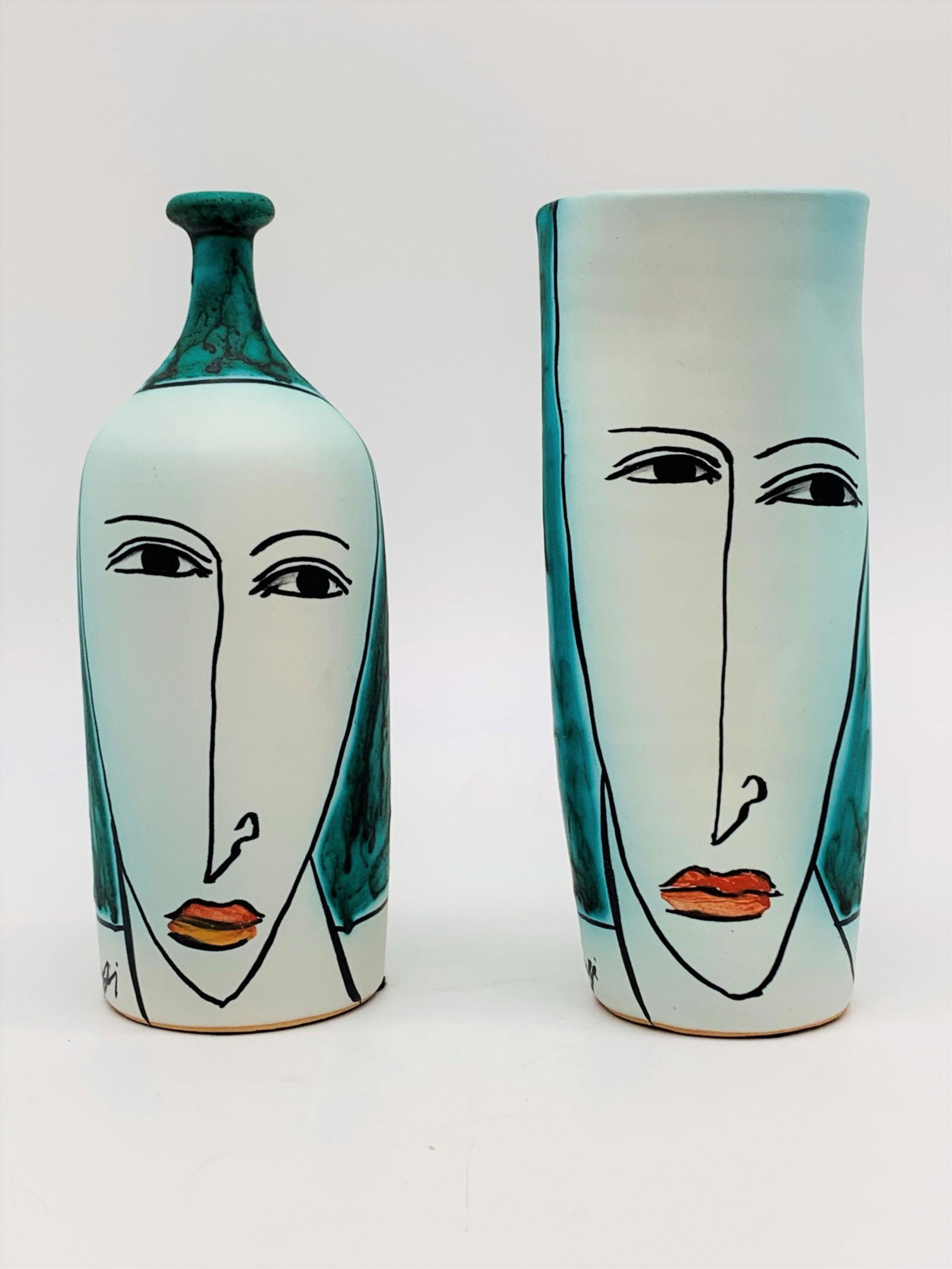 Two Guiseppi Prinzi Ceramic Vases (1 of 6)