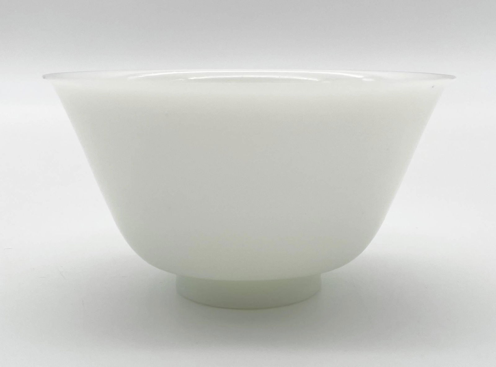 Very Fine Chinese Mutton Fat White Jade Footed Cup (1 of 6)