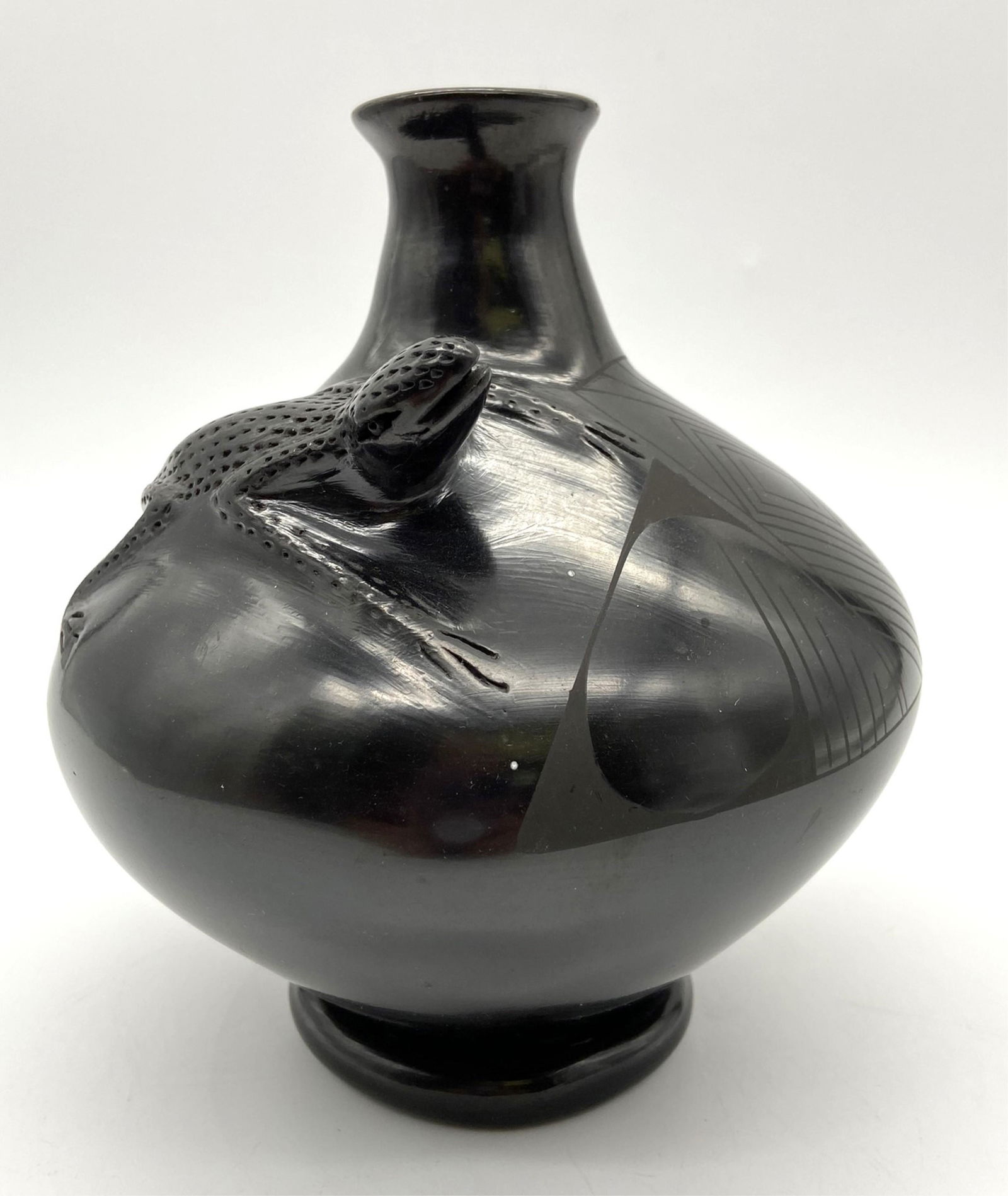 Vintage Native American Black Pottery Vessel (1 of 6)