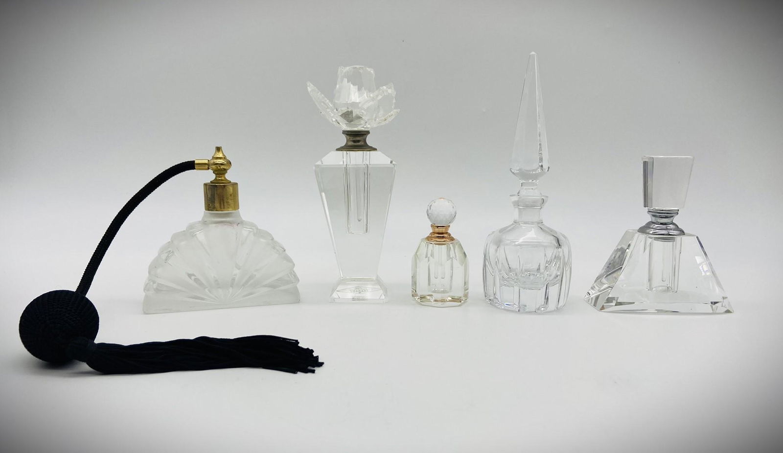 Lot of 5 Art Deco Style Perfume Bottles (1 of 7)