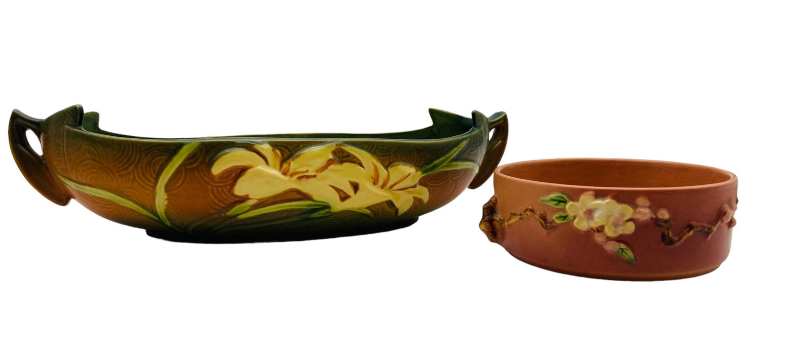 Lot of 2 Roseville Pottery Serving Bowls (1 of 8)