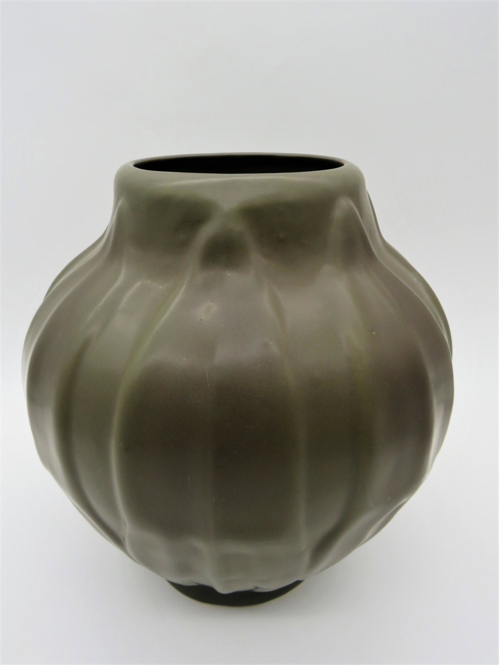 Large Van Briggle Art Pottery Vase (1 of 4)