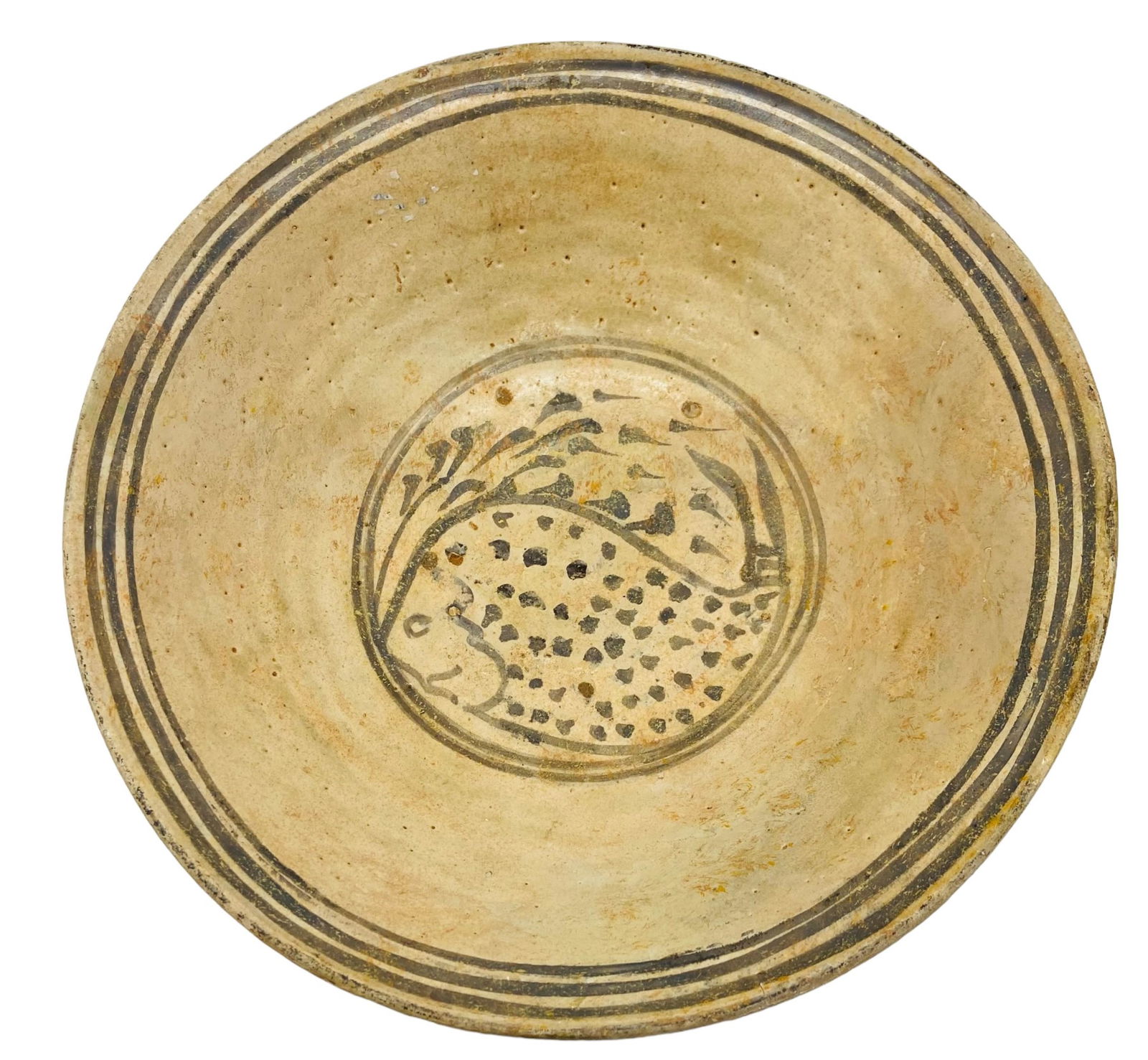 Early Thai Sawankhalok Pottery Fish Bowl (1 of 4)