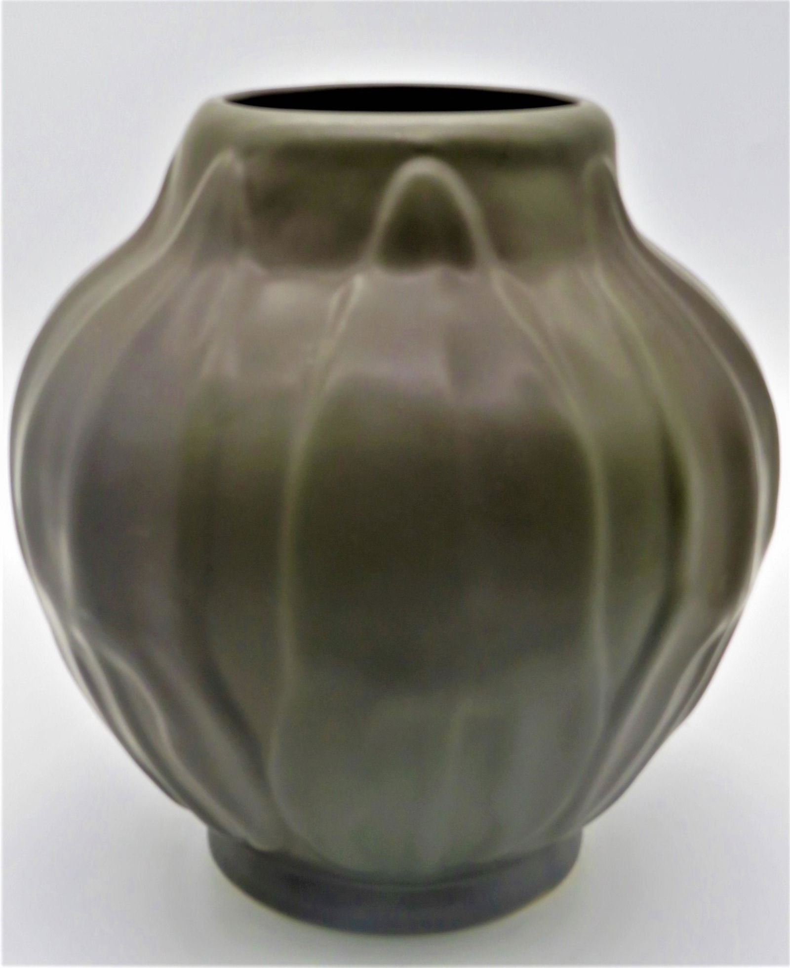 Large Van Briggle Art Pottery Vase (1 of 5)