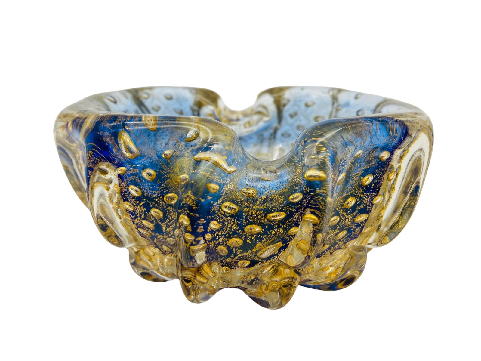 Ercole Barovier Toso Murano Bullicante Glass Bowl: Ercole Barovier Toso Murano Bullicante Glass Bowl. Murano art glass bowl with gold flecks and ribbed rim by Ercole Barovier. Unsigned. Measures 2 7/8" H x 5 1/4" L x 4.5" W. In good condition, two sma
