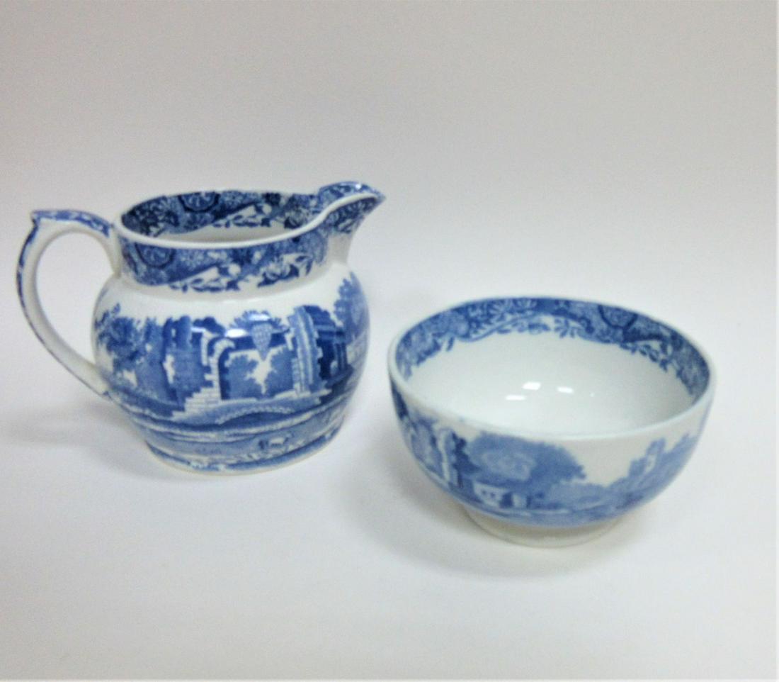 a pair spode italian milk jug and sugar bowl: a pair spode italian milk jug and sugar bowl Hebrew: זוג כדי חלב איטלקי וקערת &#