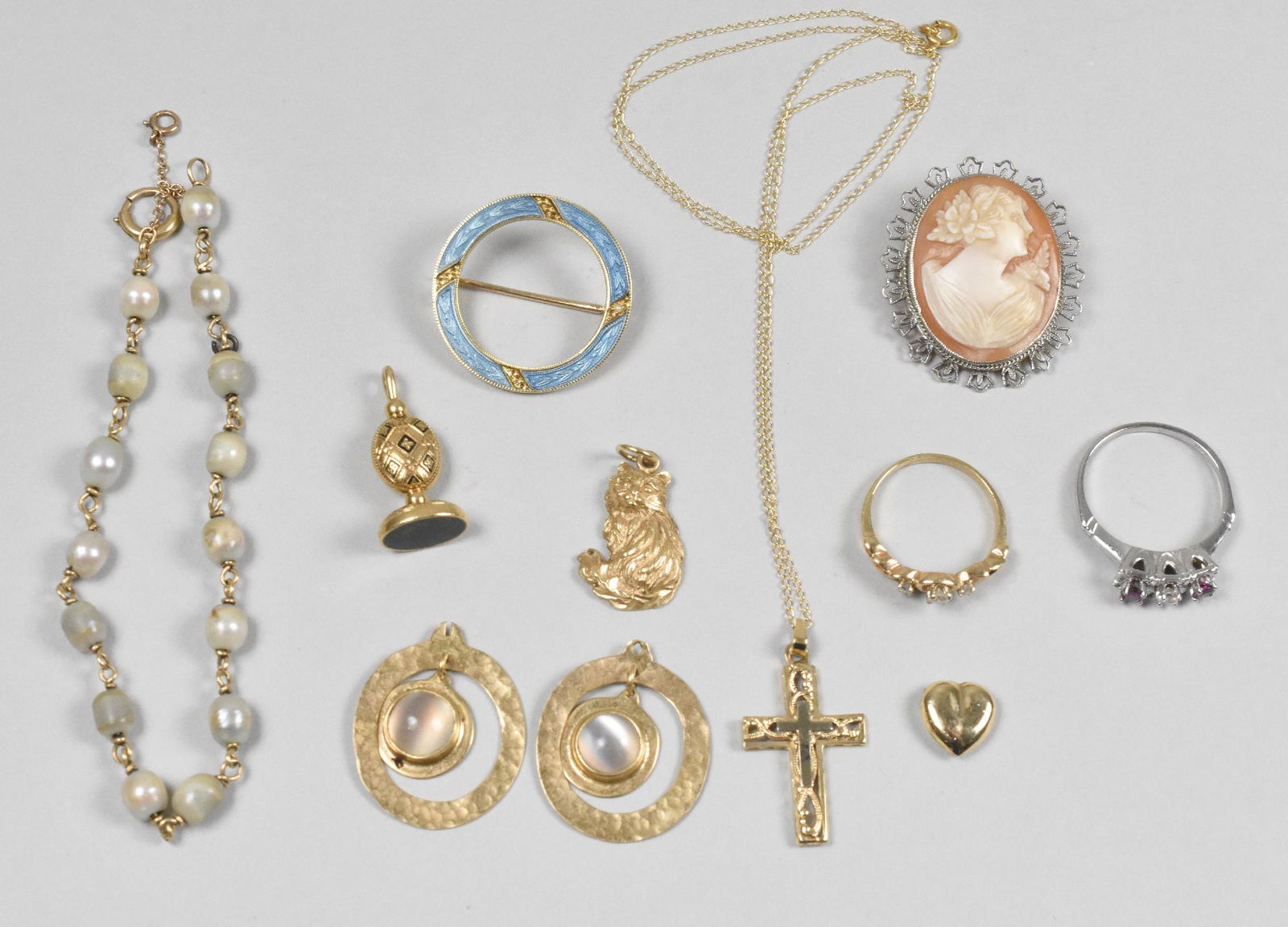 14K Jewelry Group, Cameo, Rings, Bracelet, Charms (1 of 6)