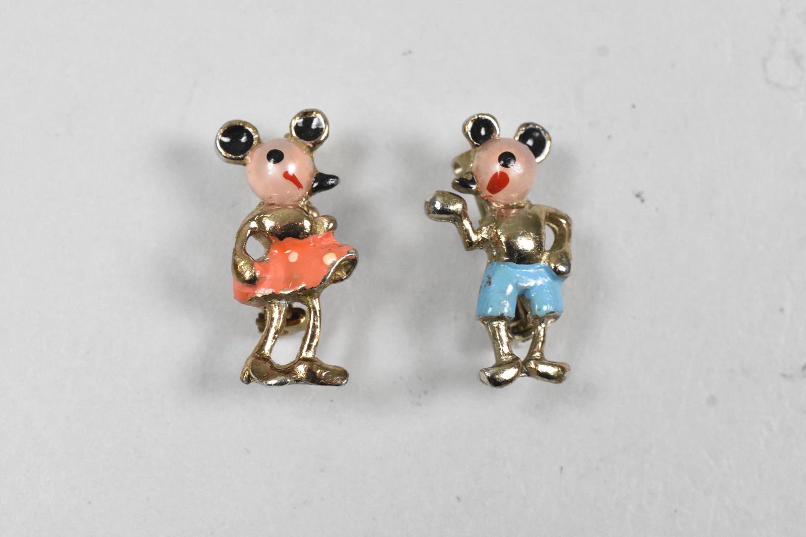 Vintage Mickey and Minnie Mouse Pins (1 of 3)