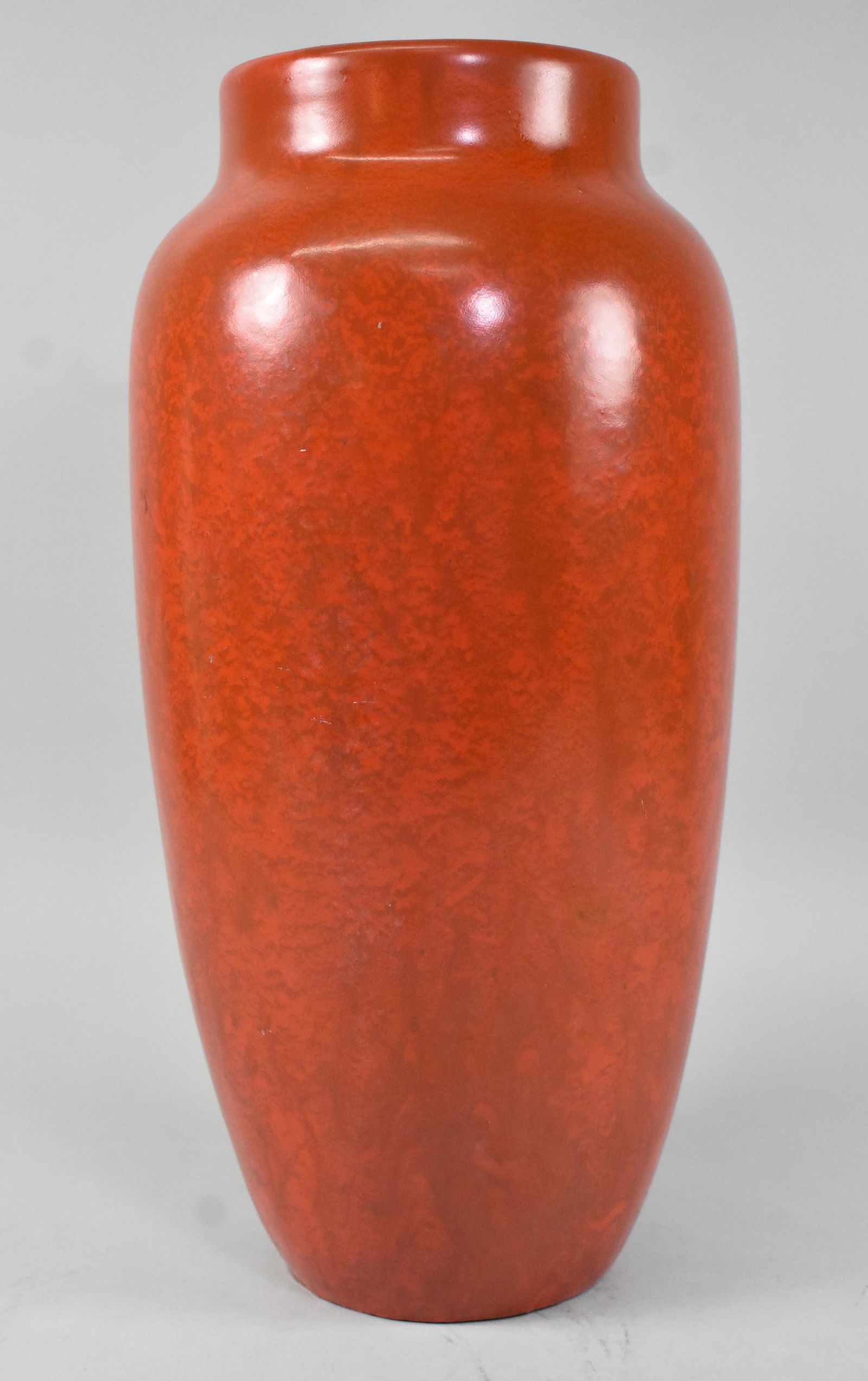 Weller Vase Chinese Red (1 of 3)