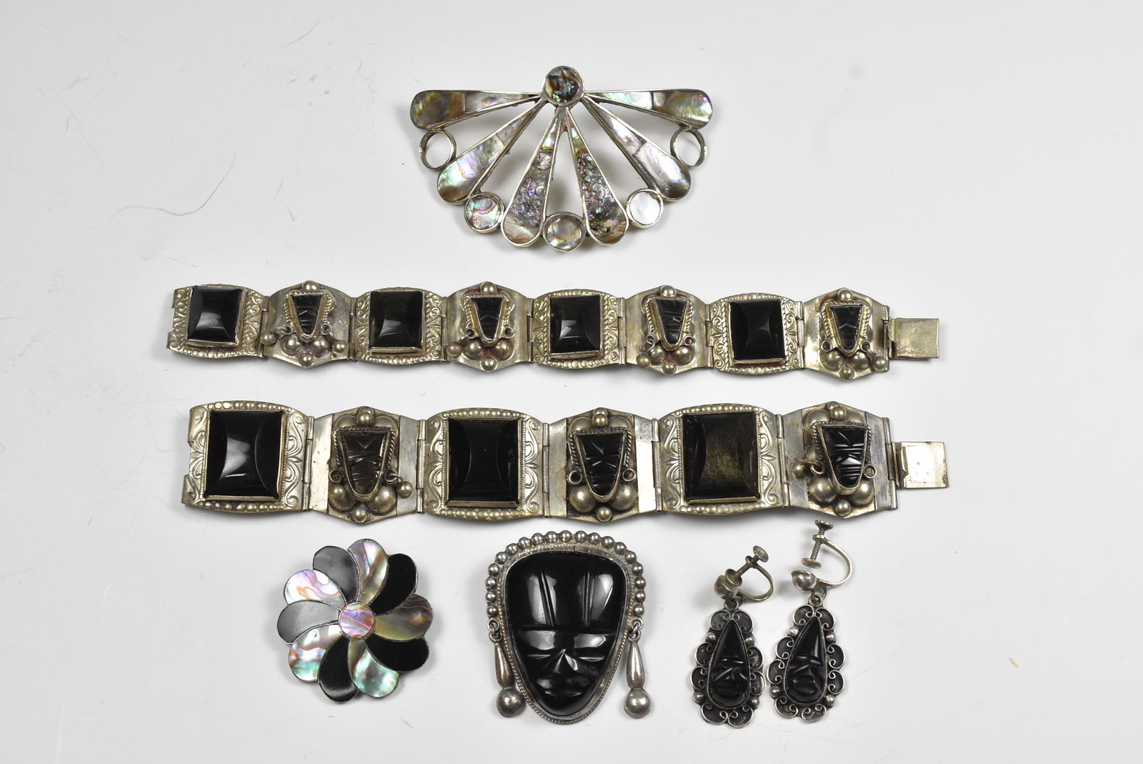 Group of Mexican Jewelry Onyx, Abalone (1 of 11)