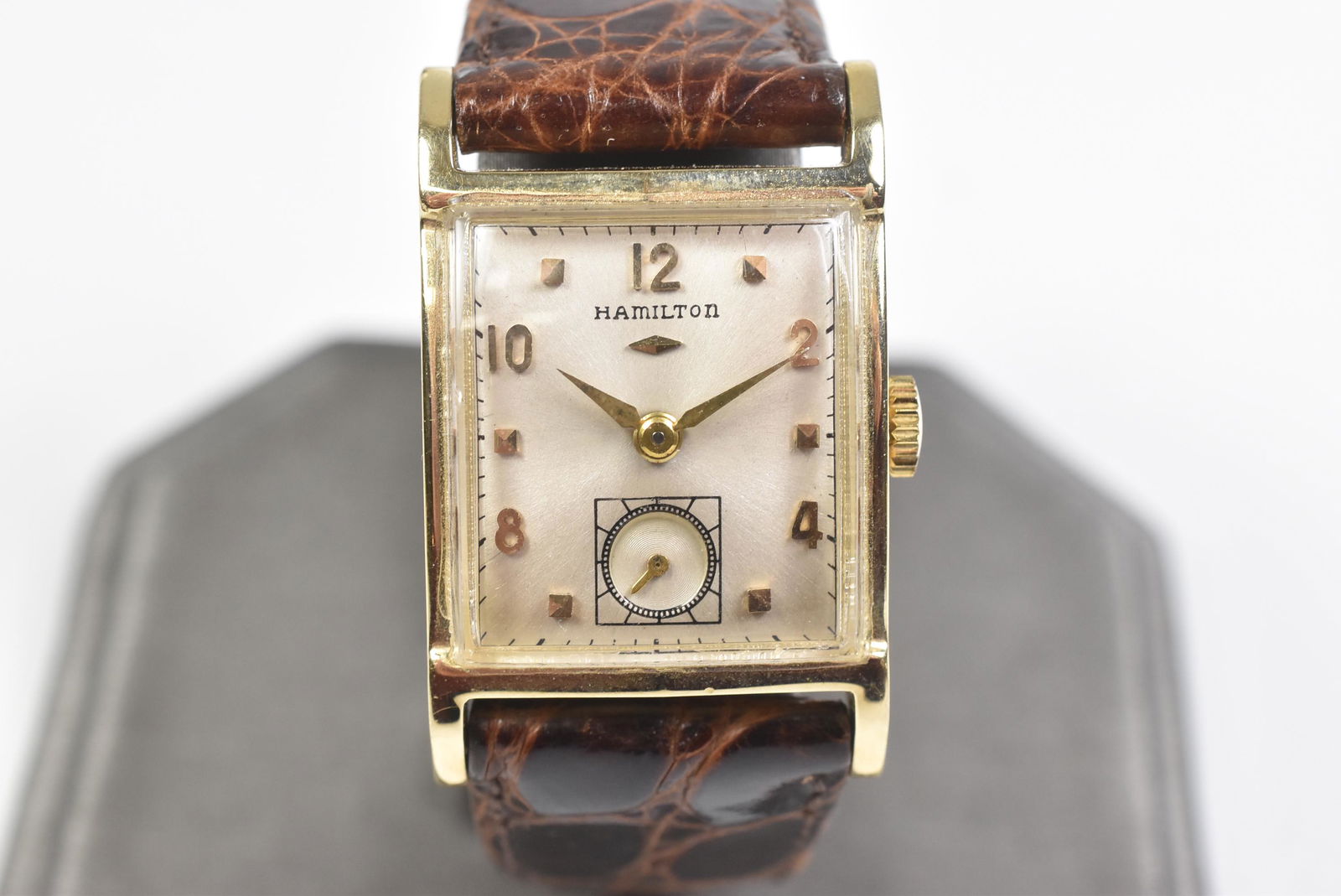 Vintage Hamilton 770 14K Wristwatch 22 Jewels (1 of 5)