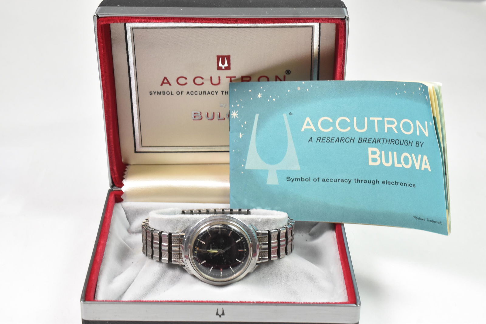 Accutron Bulova Wrist Watch w/ Box (1 of 4)