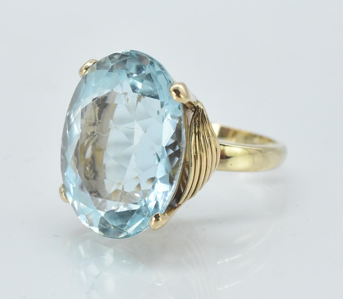 18K Gold 23 ct Aquamarine Ring, Size 5: 18K Yellow Gold, 23 CT Aquamarine Ladies Ring, Size 5, 11 grams