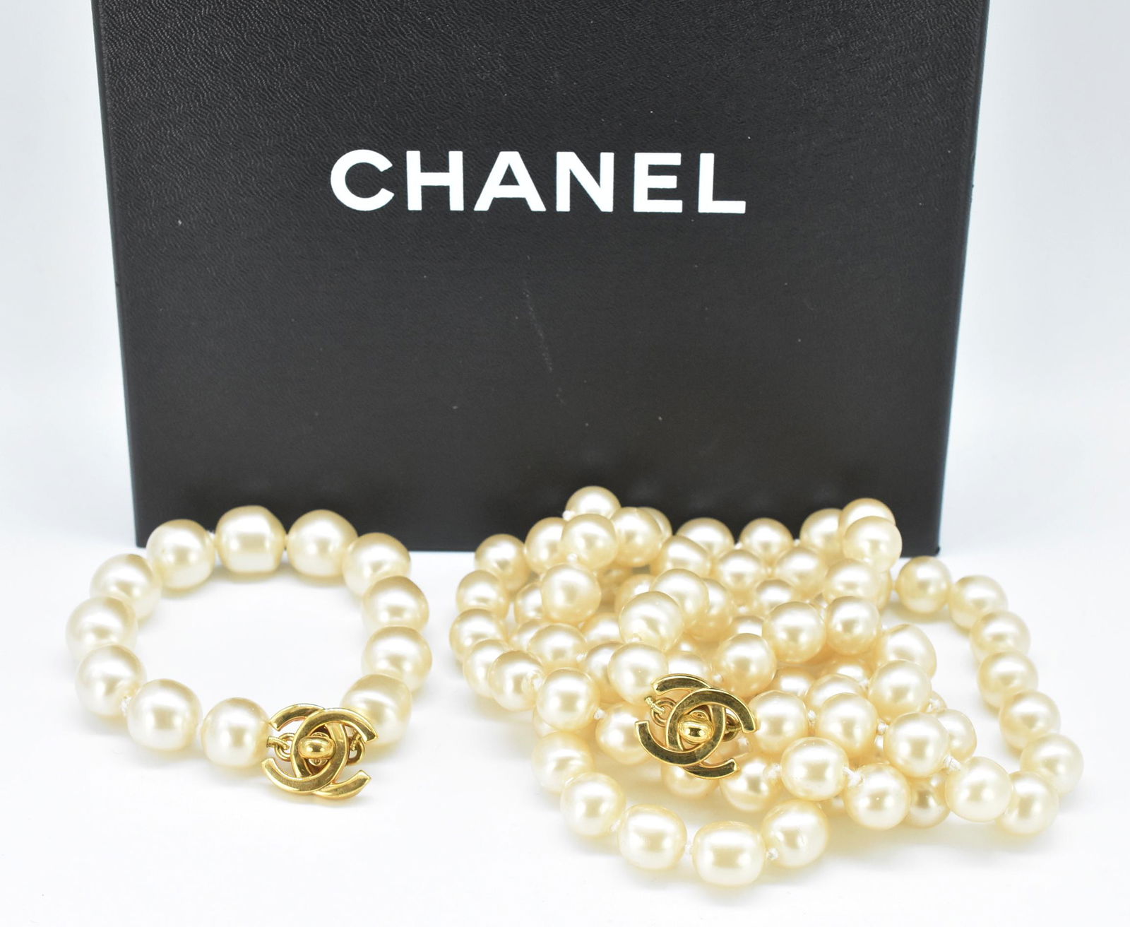 Chanel 1996 Matching Faux Pearl Necklace and Bracelet (1 of 5)