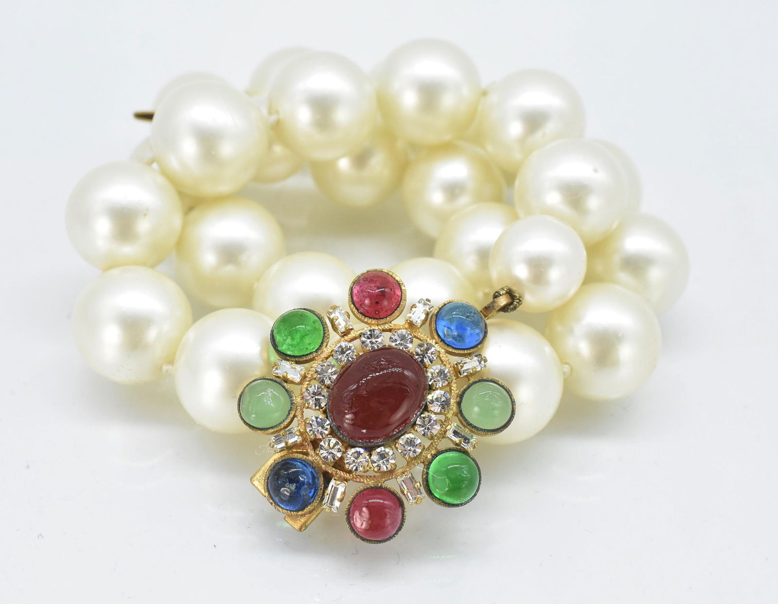 Chanel 18" Pearl and Gripoix, Byzantine Necklace (1 of 4)