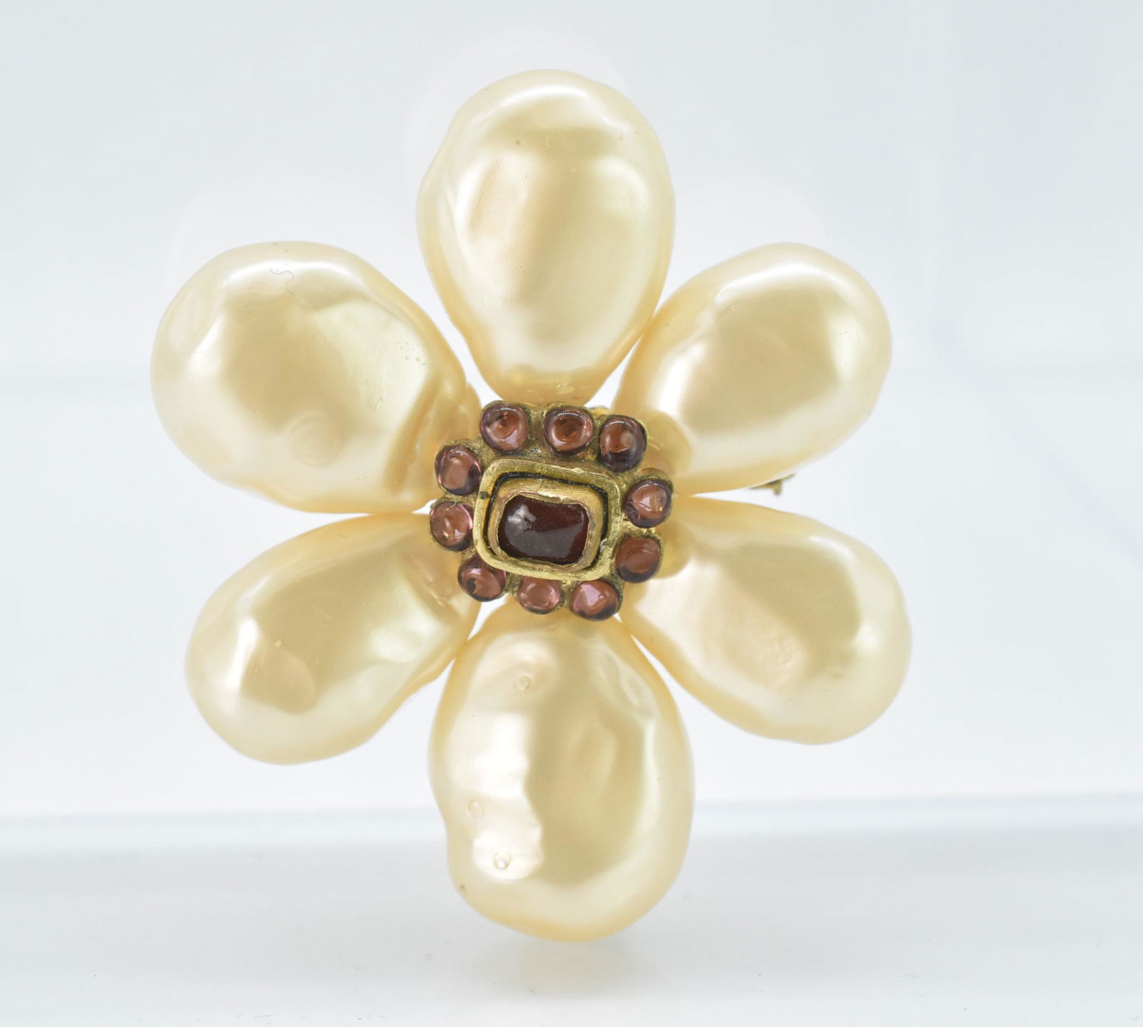 Chanel Keshi Pearl Pin (1 of 3)