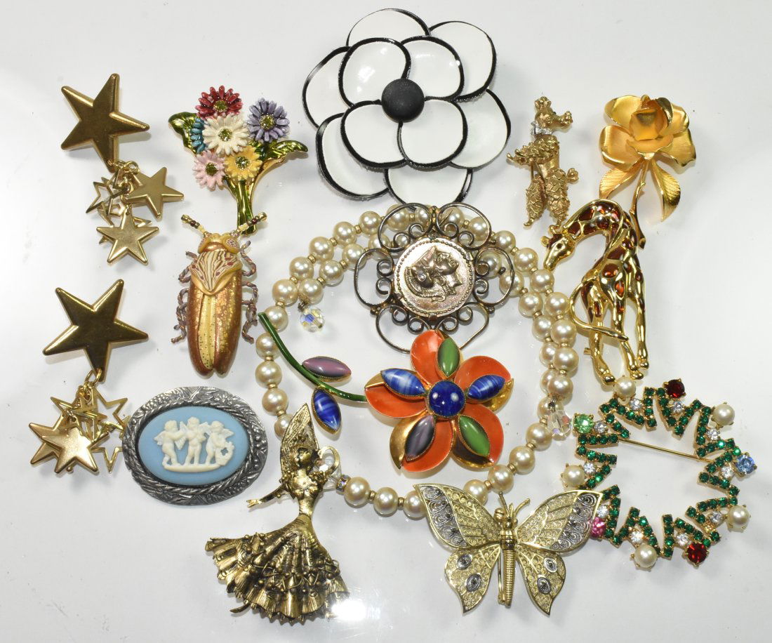 Vintage Costume Jewelry (1 of 5)