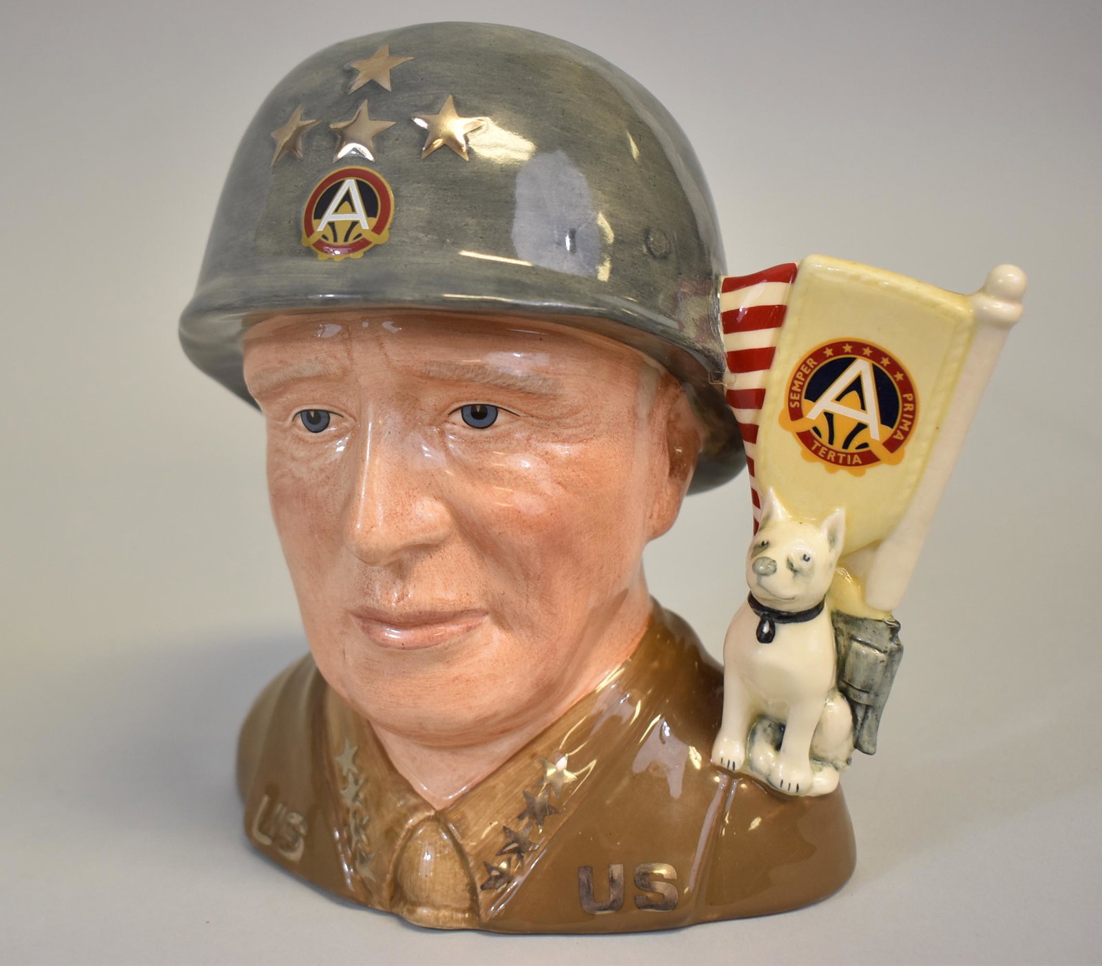 Royal Doulton Toby General Patton D7026 (1 of 2)