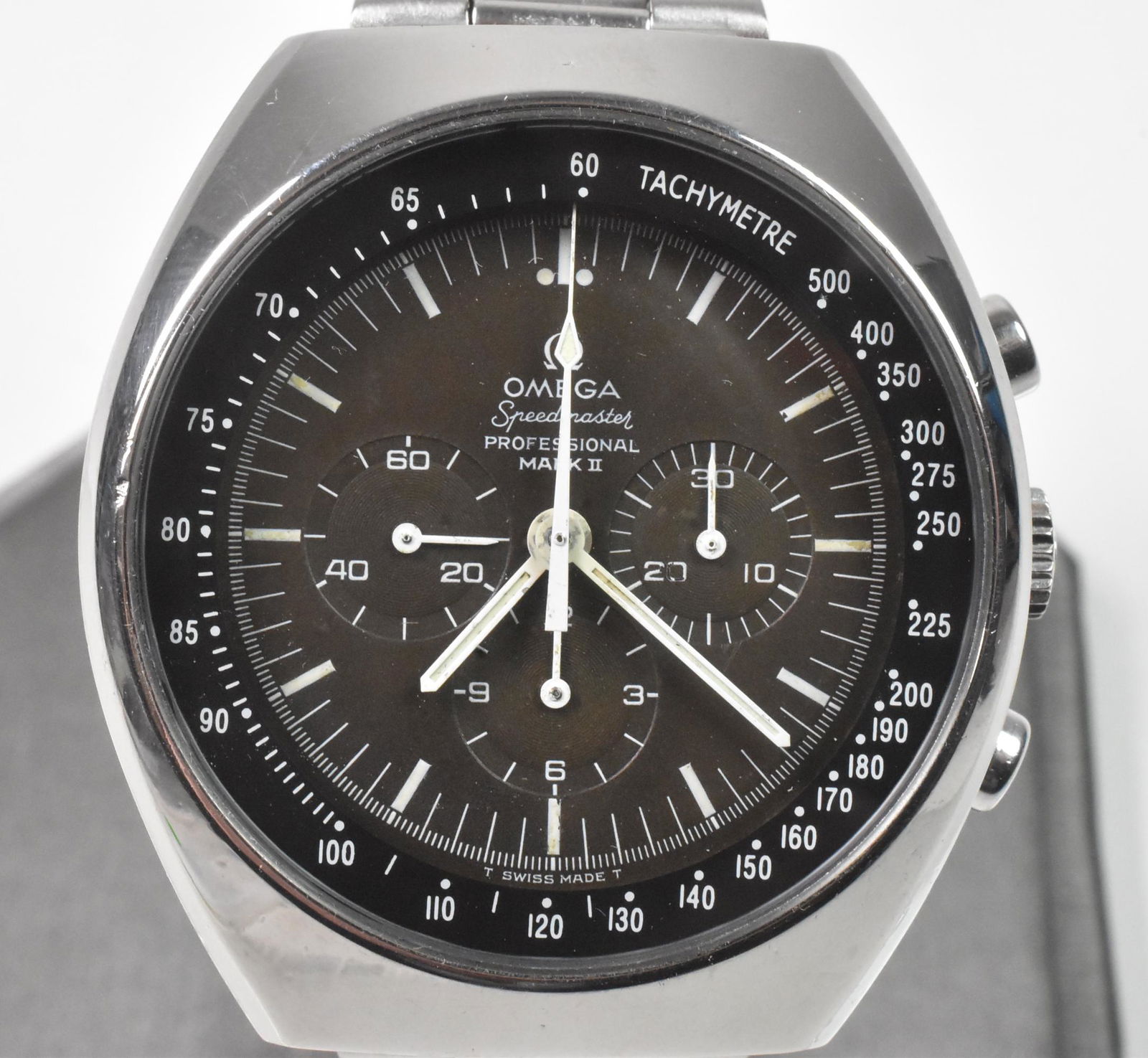 Omega Chronograph Speedmaster Professional Mark II (1 of 7)