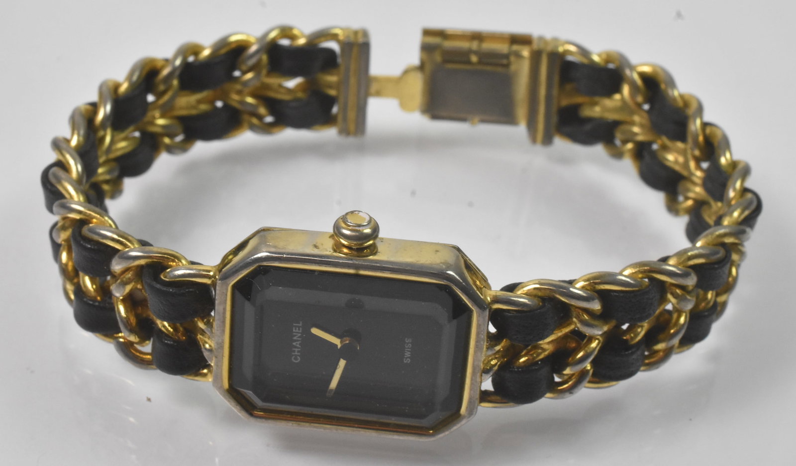 Vintage Chanel Ladies Wristwatch (1 of 6)