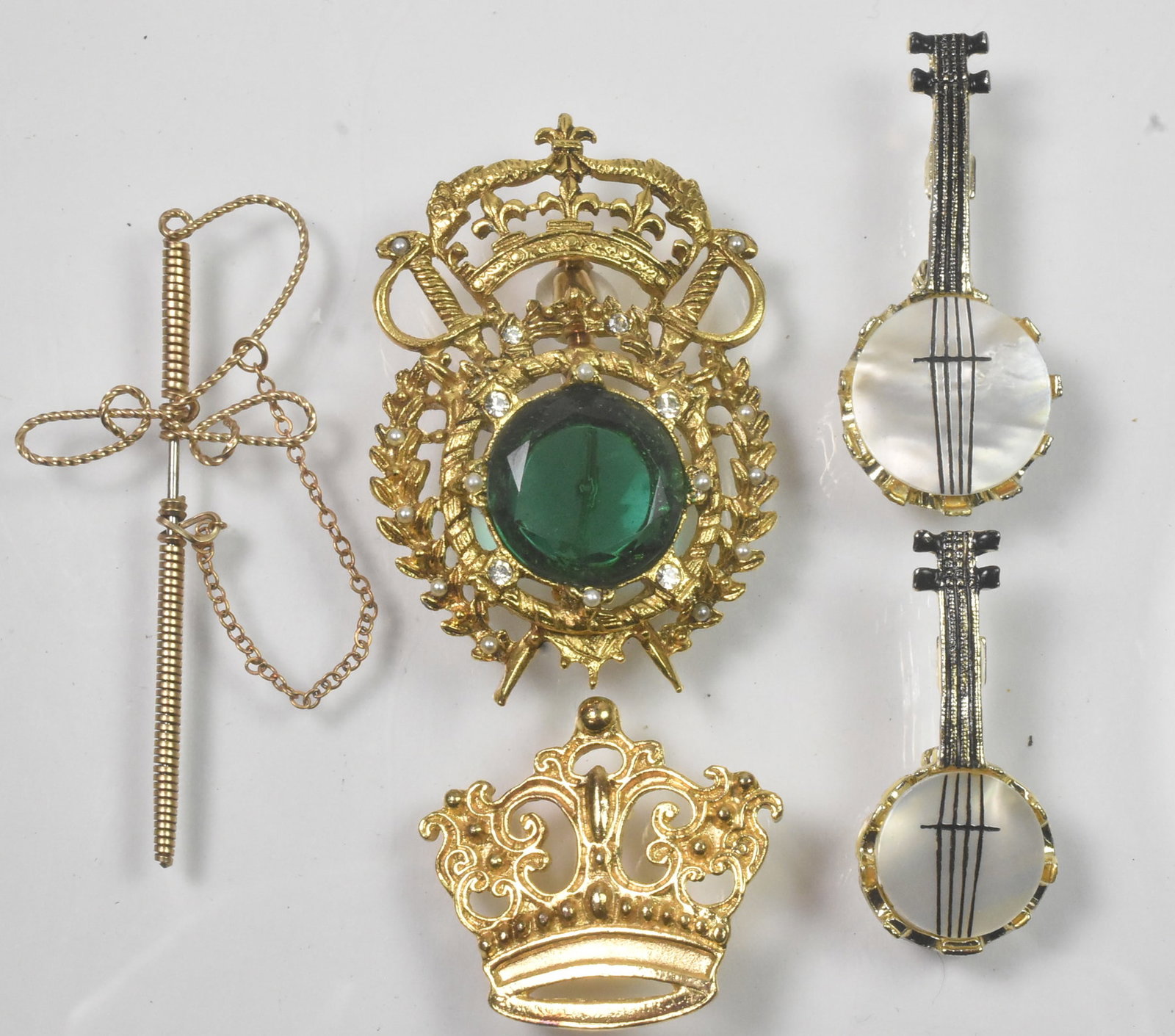 Vintage 1950's Pins, Banjo's, Sword: 2 crown pins, vintage 1950's. 2 Banjo pins. Vintage gold filled sword pins.
