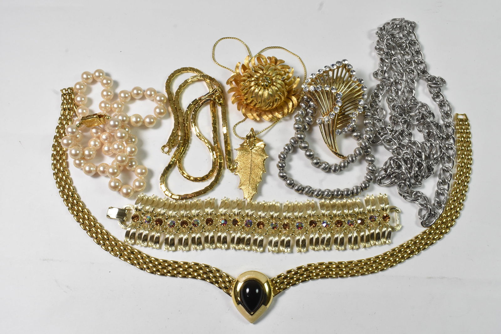 Lot of Monet, Trifari, Lisner and Krementz Jewelry (1 of 5)