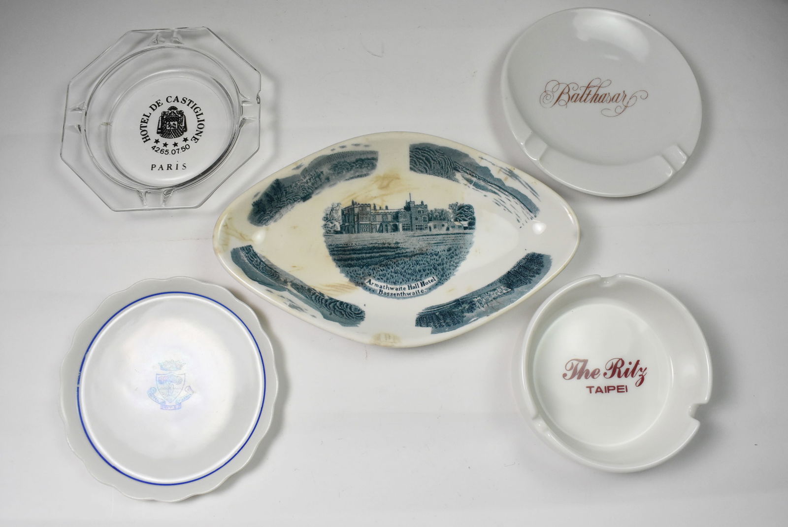Lot of Travel Ashtrays and Tip Trays, Europe (1 of 2)