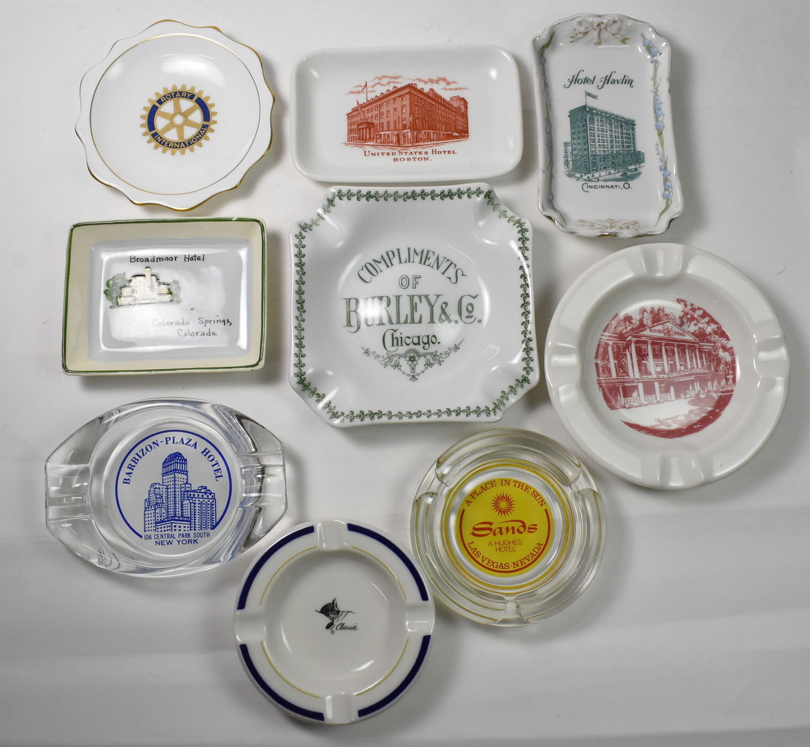 Lot of Travel Ash Trays and Tip Trays, USA. (1 of 2)