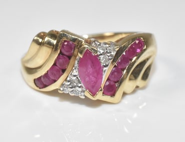 10k Yellow Gold and Ruby Ring