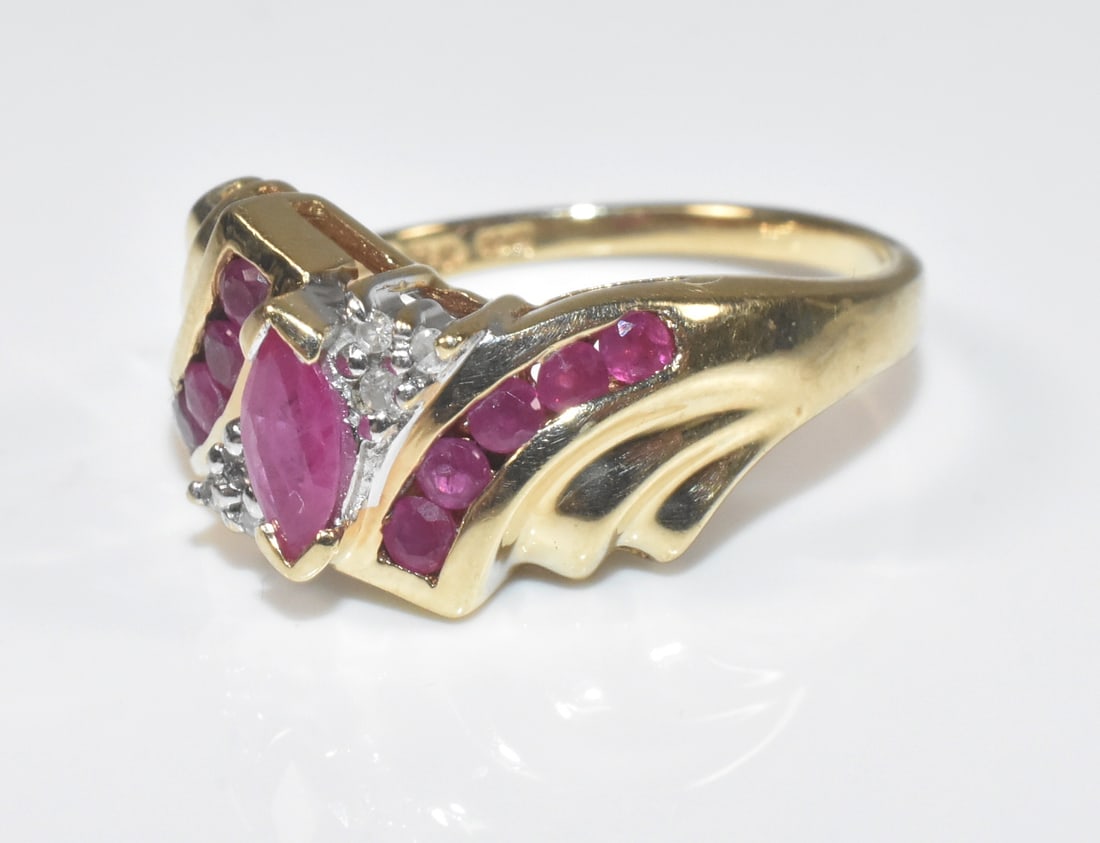 10k Yellow Gold and Ruby Ring - 3
