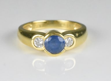 18k Yellow Gold and Sapphire Ring