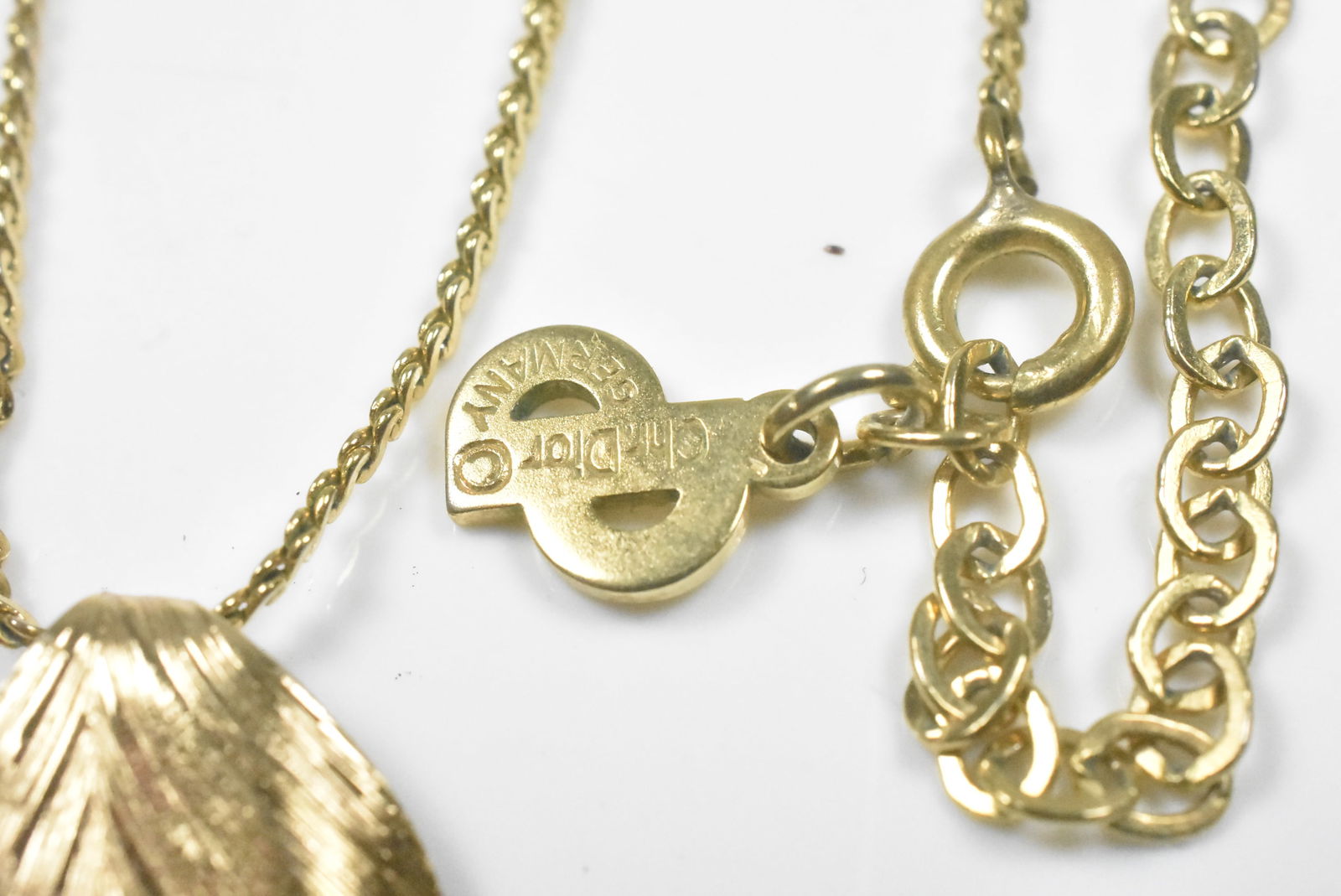 Christian Dior Leaf Necklace - 3