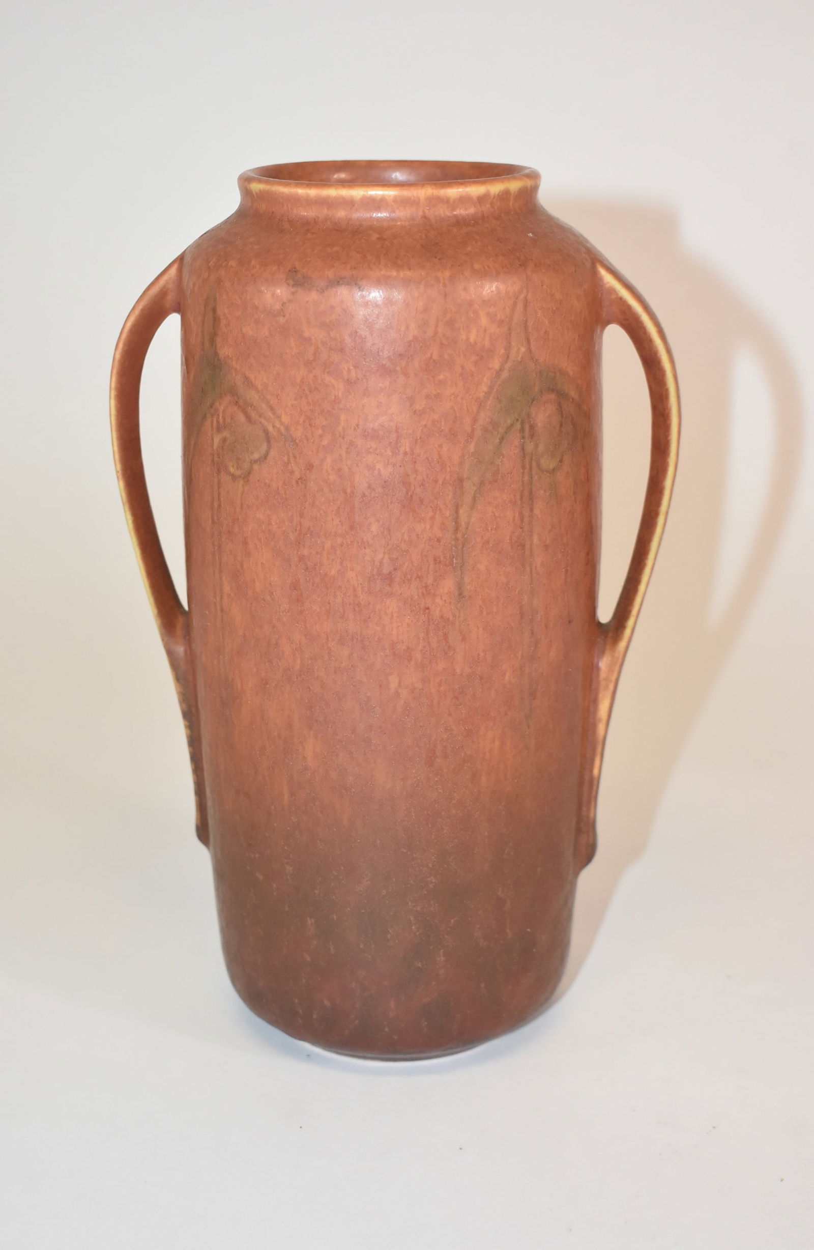 Roseville Teasel Double Handle Vase (1 of 5)