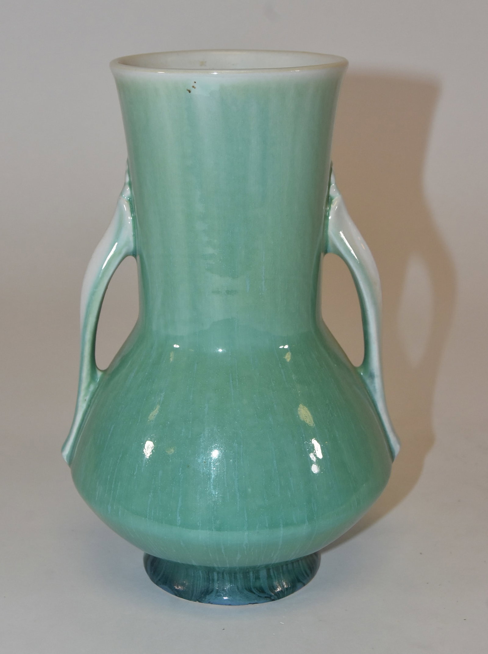 Roseville Orian Double Handle Vase 1935 (1 of 4)