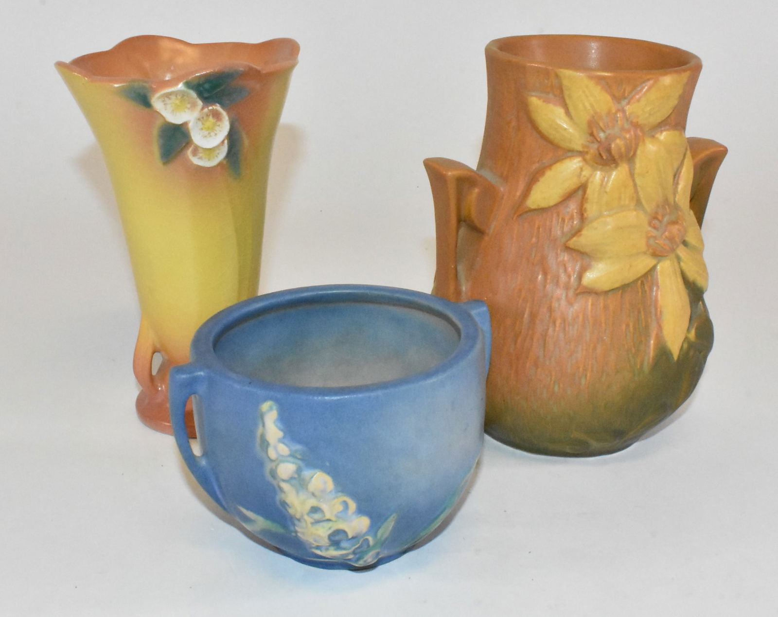 3 Roseville Vases (1 of 4)