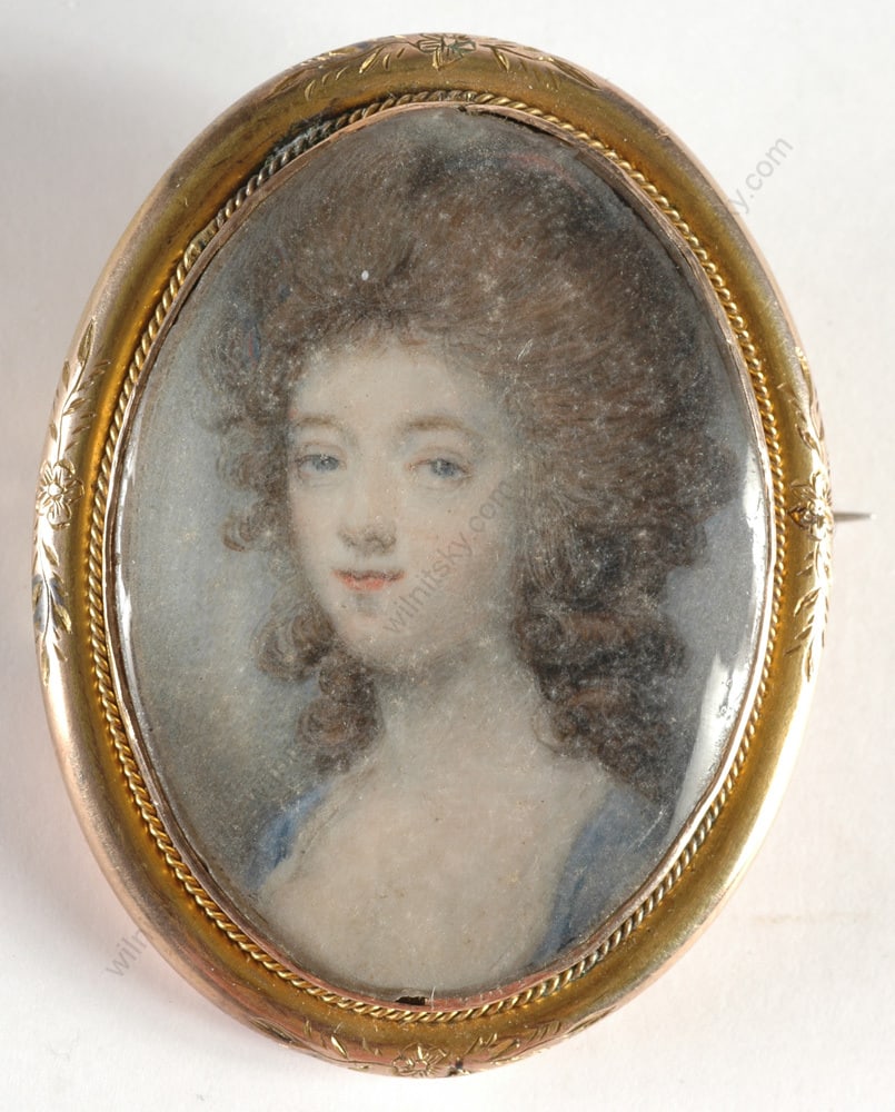 "Young lady" English portrait miniature housed in golden brooch, ca.1780 (1 of 5)