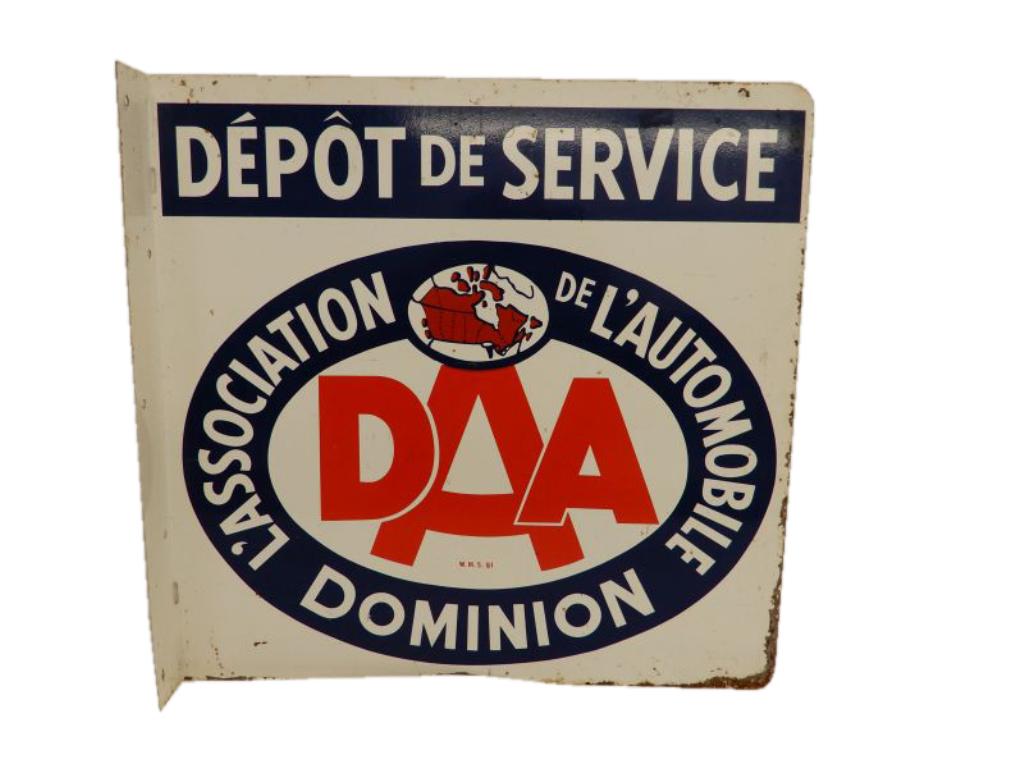 1981 DOMINION AUTOMOBILE SERVICE METAL FLANGE (FR): W.M.S. 81, DAA DEPOT DE SERVICE, PAINT LOSS, SURFACE SCRATCHES & STAINING, 20" X 19.5", GOOD COLOR & GRAPHICS