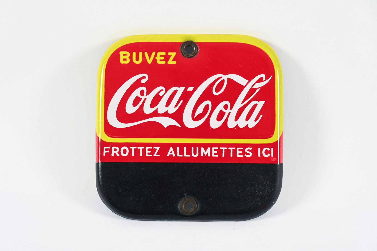 1930'S FRENCH COCA-COLA PORCELAIN MATCH STRIKE: 1930'S FRENCH DRINK COCA-COLA PORCELAIN MATCH STRIKE NOT MARKED EXCELLENT COLOURS AND GLOSS NEW OLD STOCK CONDITION 4.5"X4.5" *ALL ITEMS GUARANTEED AUTHENTIC BY SHACKELTON AUCTIONS UNLESS OTHERWISE SP