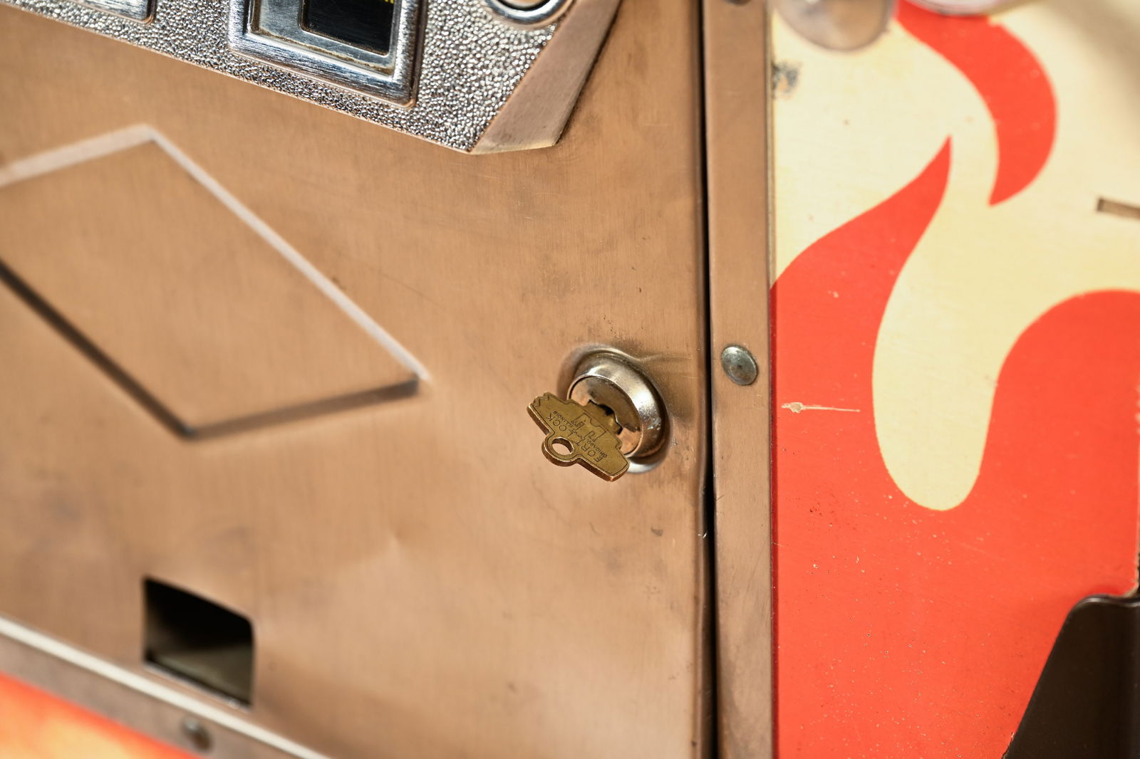 1978 BALLY KISS PINBALL MACHINE - 8
