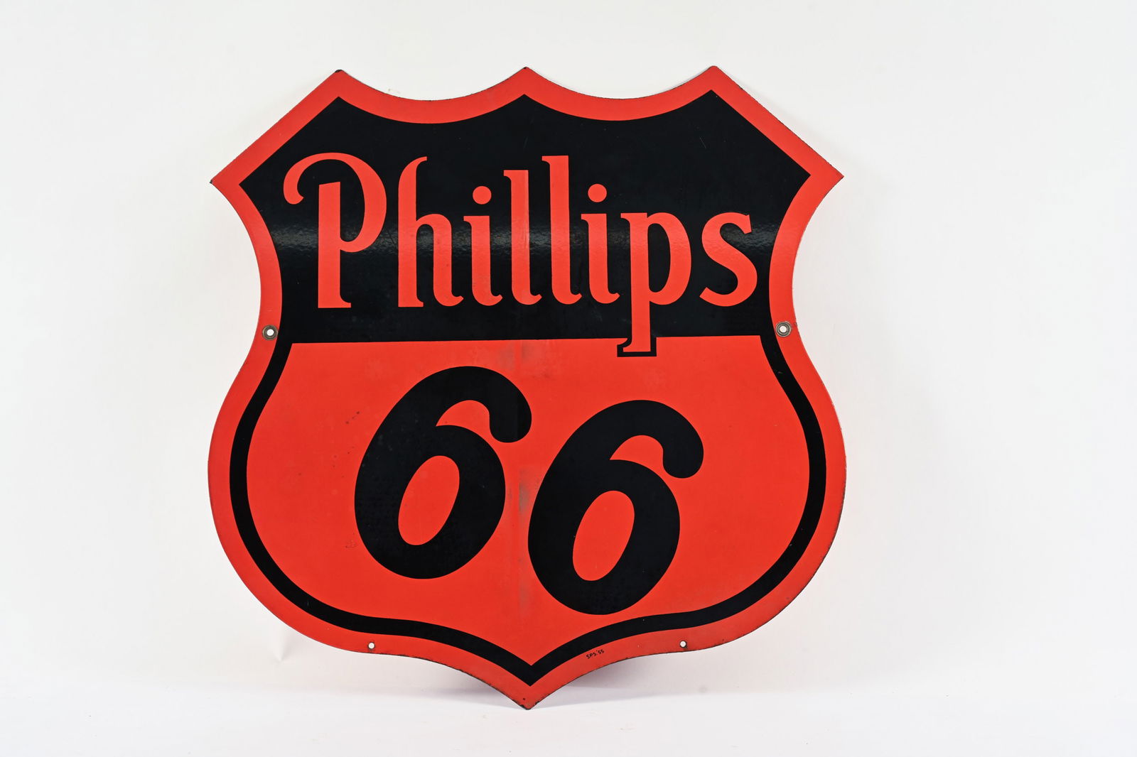 PHILLIPS 66 DOUBLE SIDED PORCELAIN SHIELD CURB SIGN: PHILLIPS 66 DOUBLE SIDED PORCELAIN SHIELD CURB SIGN MARKED SPS 55 VERY GOOD COLOURS AND GLOSS ON BOTH SIDES FIELD IN VERY GOOD CONDITION ON FRONT SIDE WITH MILD HAZING BACK SIDE IN GOOD CONDITION