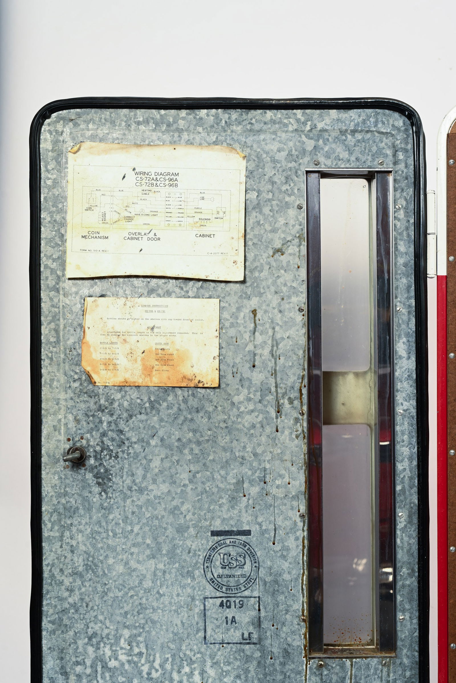 DRINK COCA-COLA CAVALIER MODEL 72 VENDING MACHINE - 10
