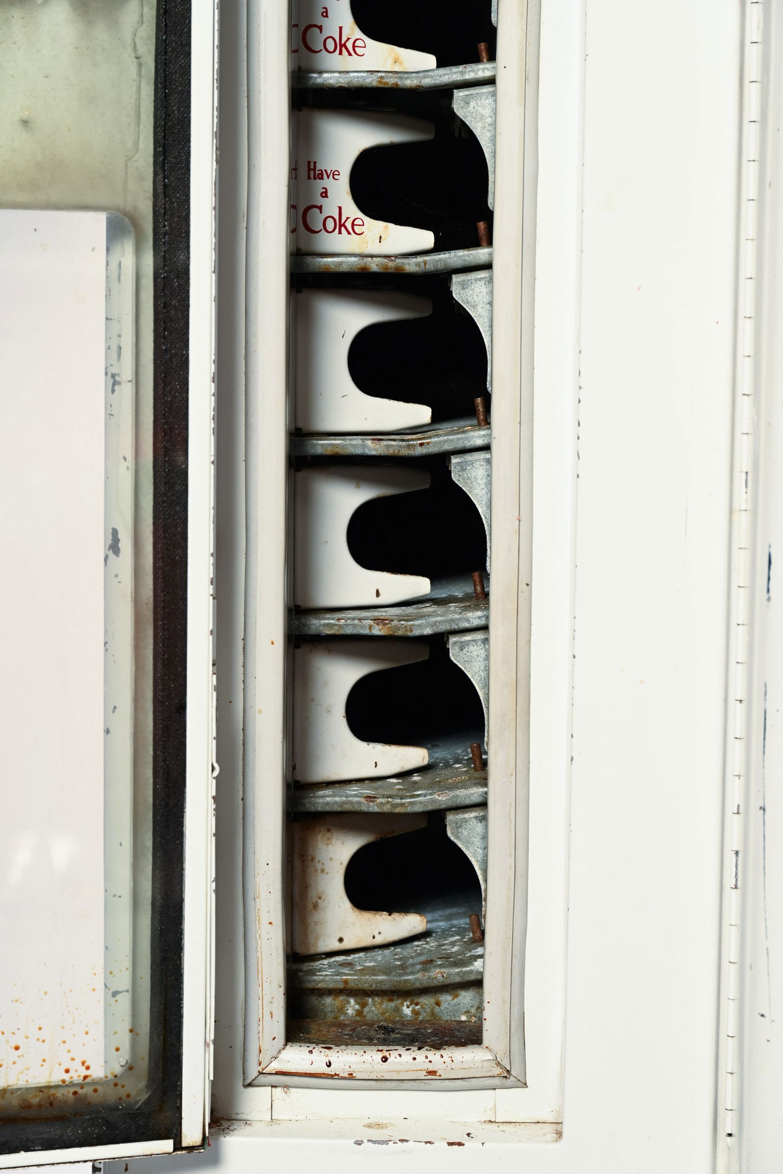 DRINK COCA-COLA CAVALIER MODEL 72 VENDING MACHINE - 6