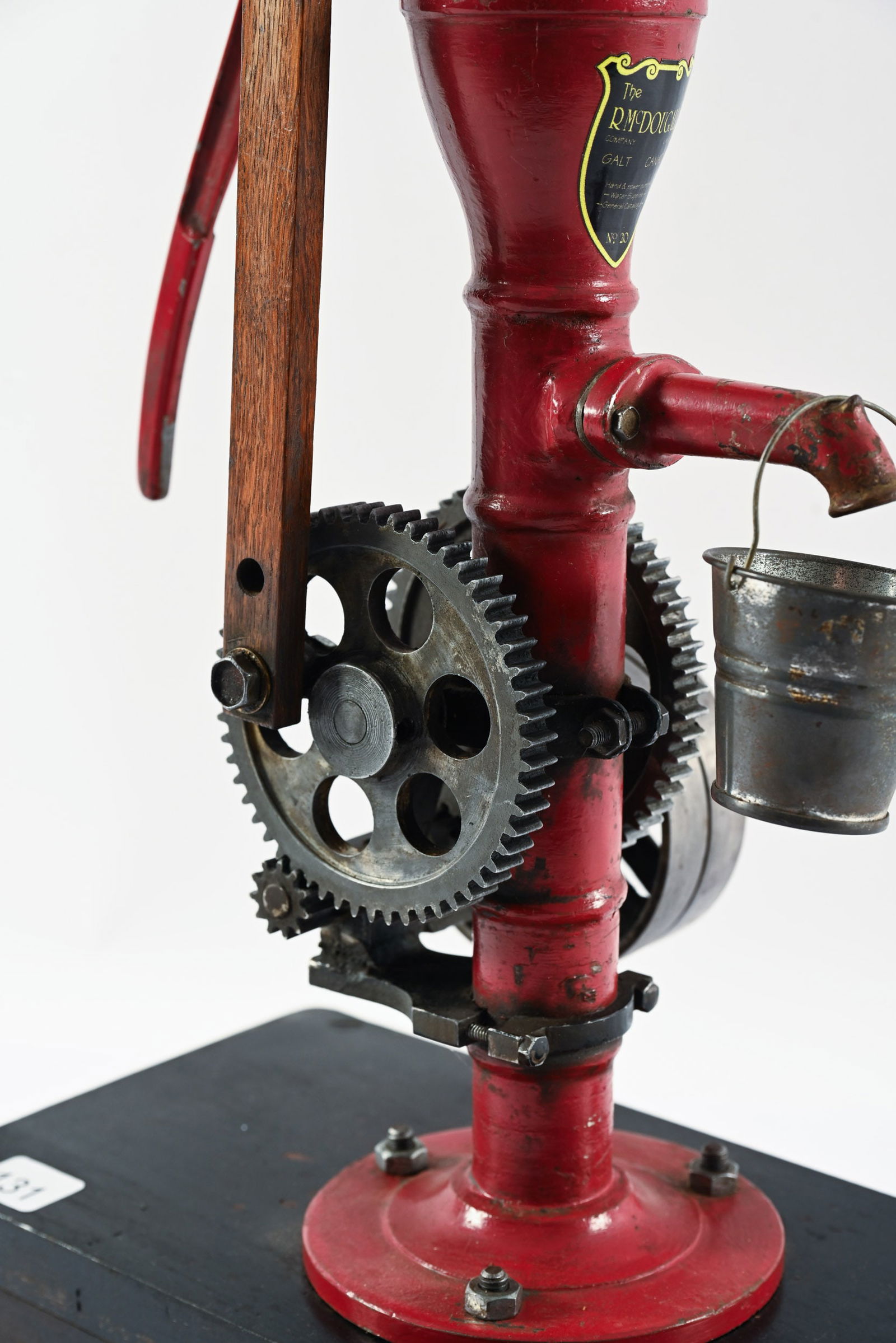 CAST SALESMAN SAMPLE WELL PUMP - 4