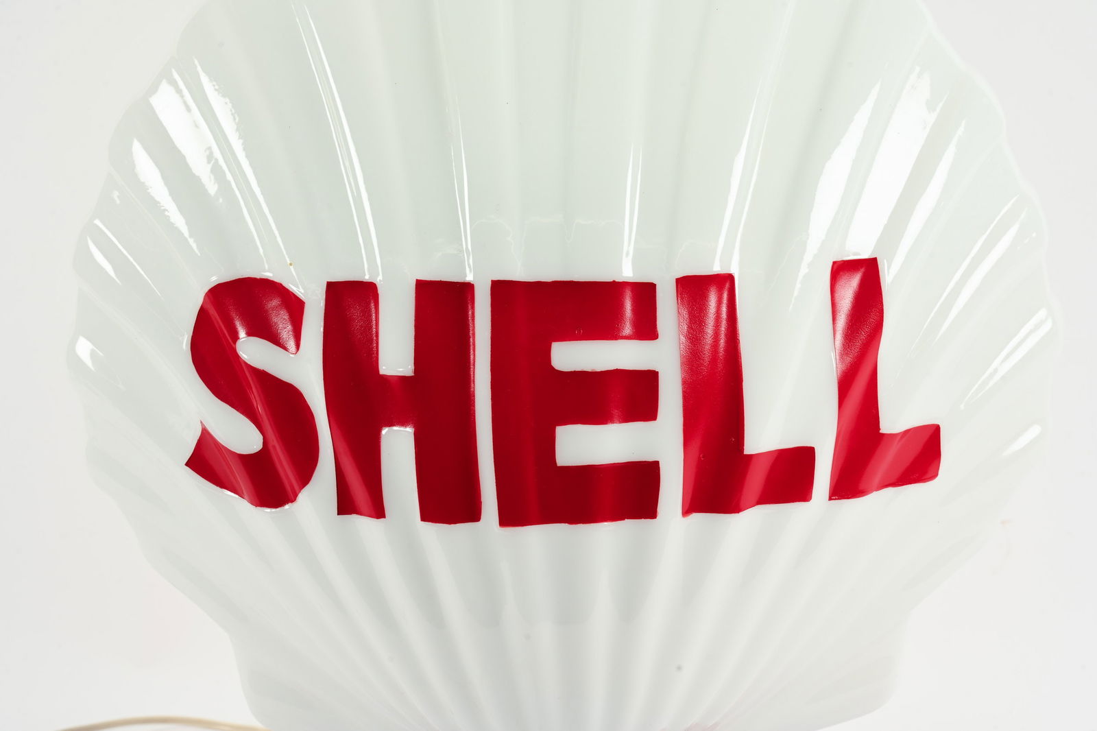 REPRO SHELL MILK GLASS GLOBE W/ LIGHTED BASE - 6