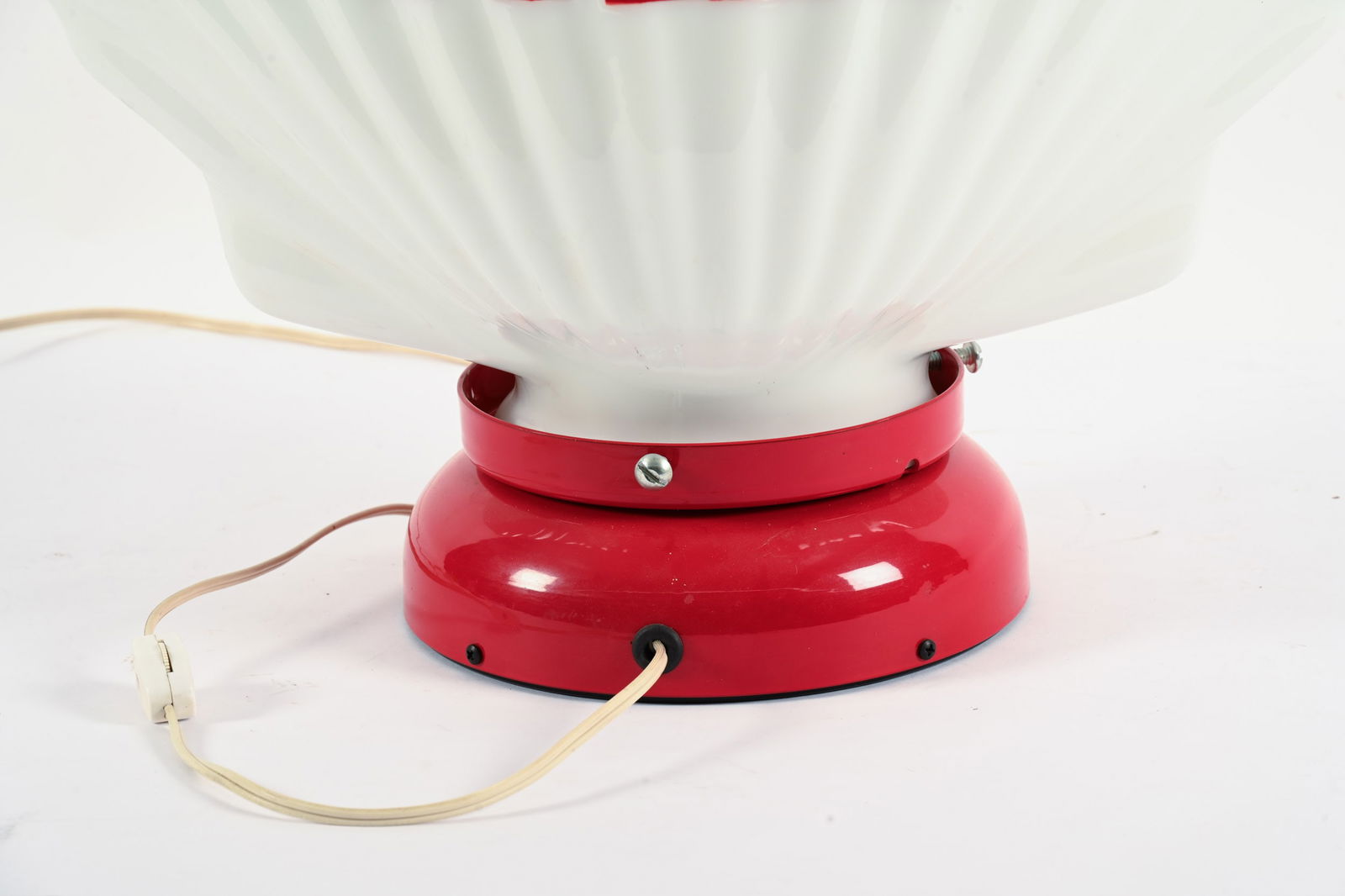 REPRO SHELL MILK GLASS GLOBE W/ LIGHTED BASE - 7