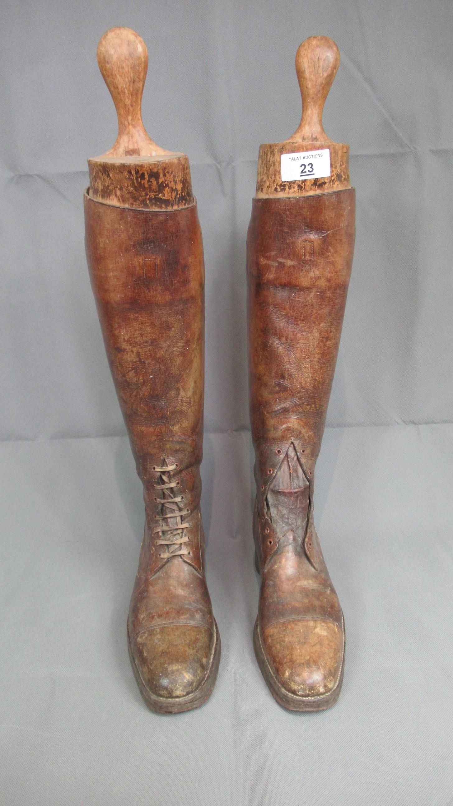 Pair WW1 Leather Officers' Boots with Stays: Brown leather with wooden stays. Boots 46cm.